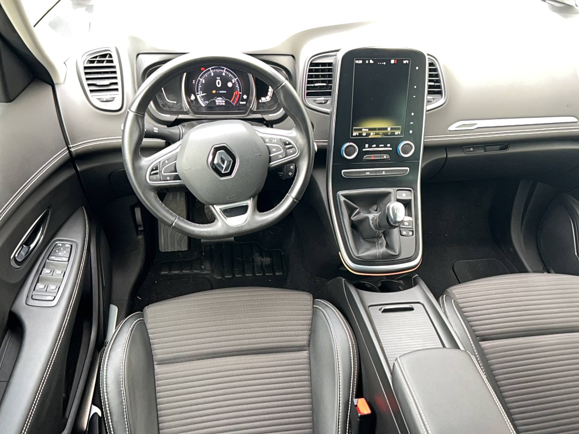 Vente en ligne Renault Scenic 4 Scenic TCe 130 Energy au prix de 12 990 €