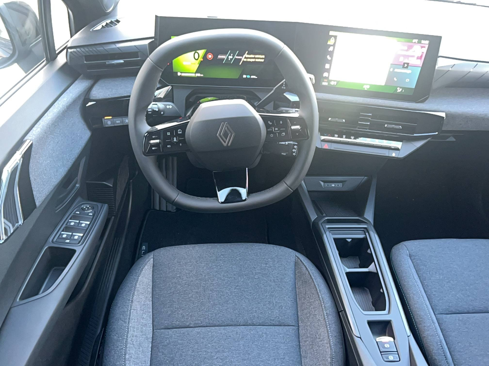 Vente en ligne Renault Clio 6 Clio E-Tech full hybrid 160 ch au prix de 25 590 €