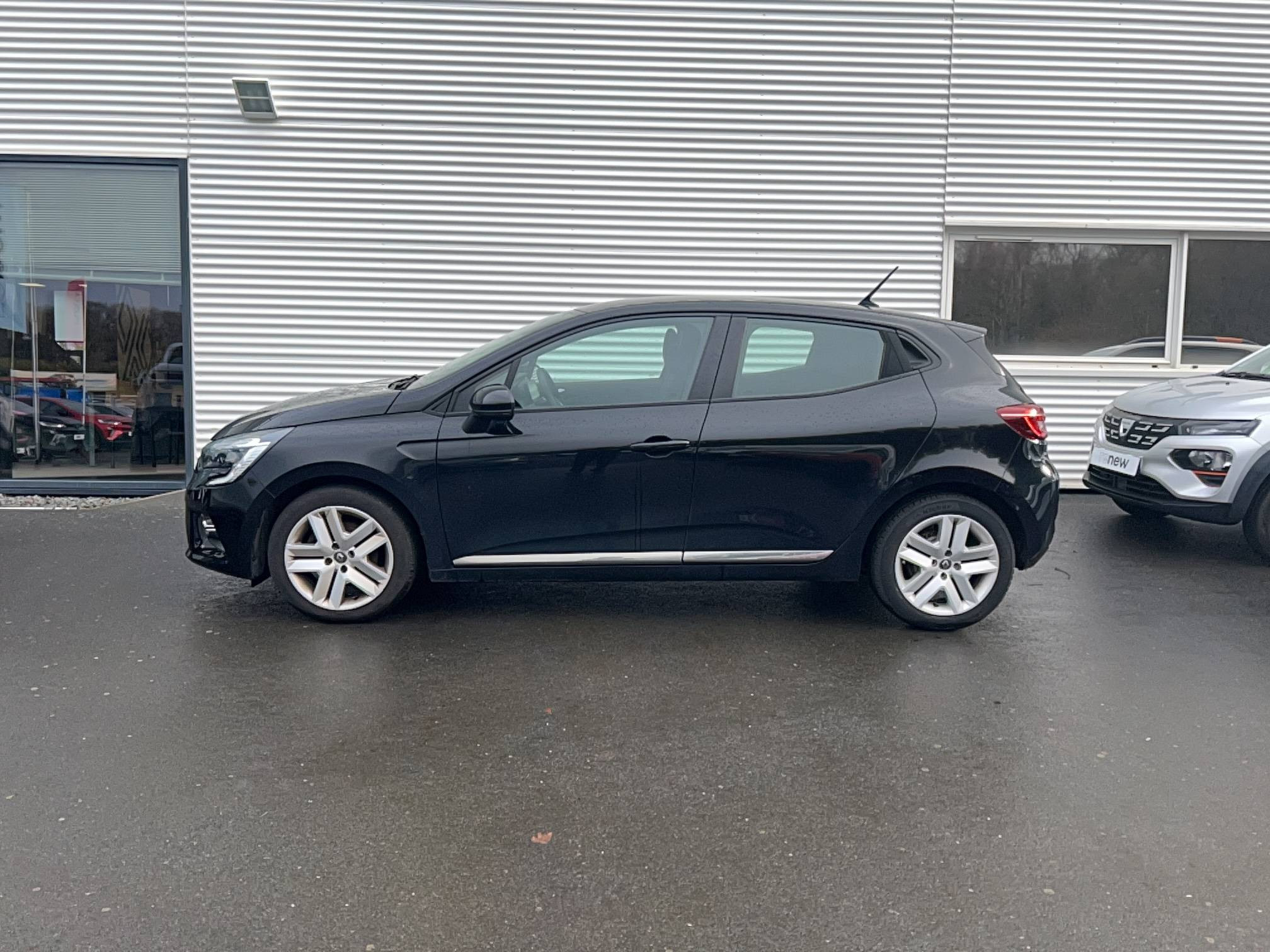 Vente en ligne Renault Clio 5 Clio Blue dCi 100 - 21N au prix de 13 990 €