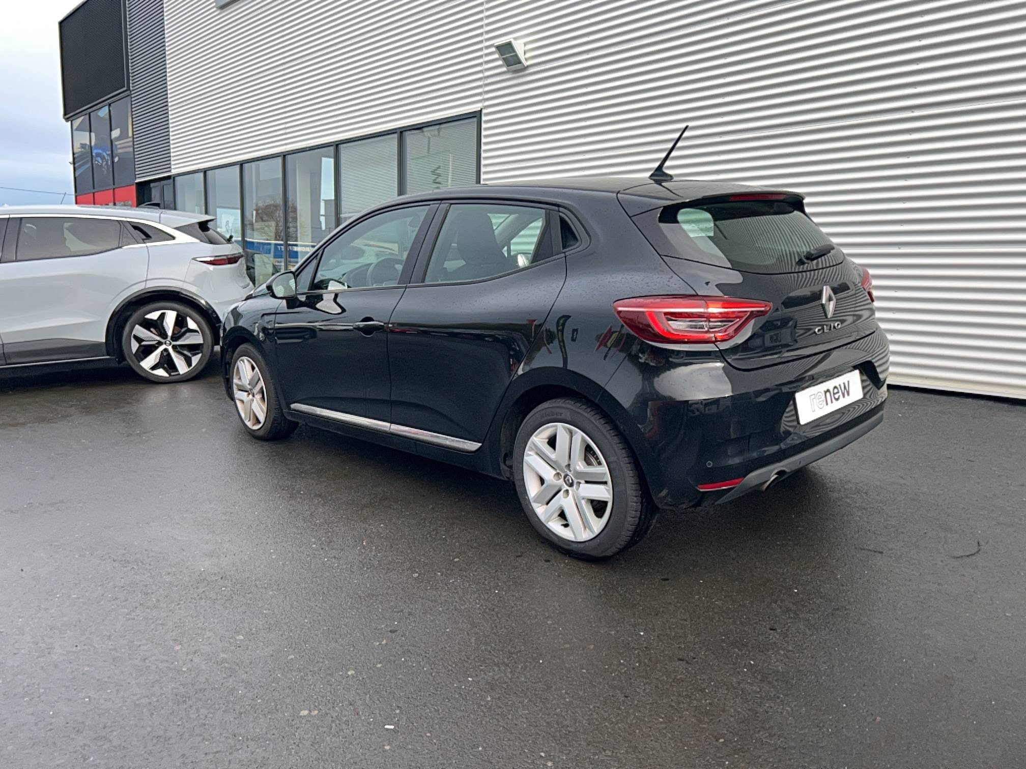 Vente en ligne Renault Clio 5 Clio Blue dCi 100 - 21N au prix de 13 990 €