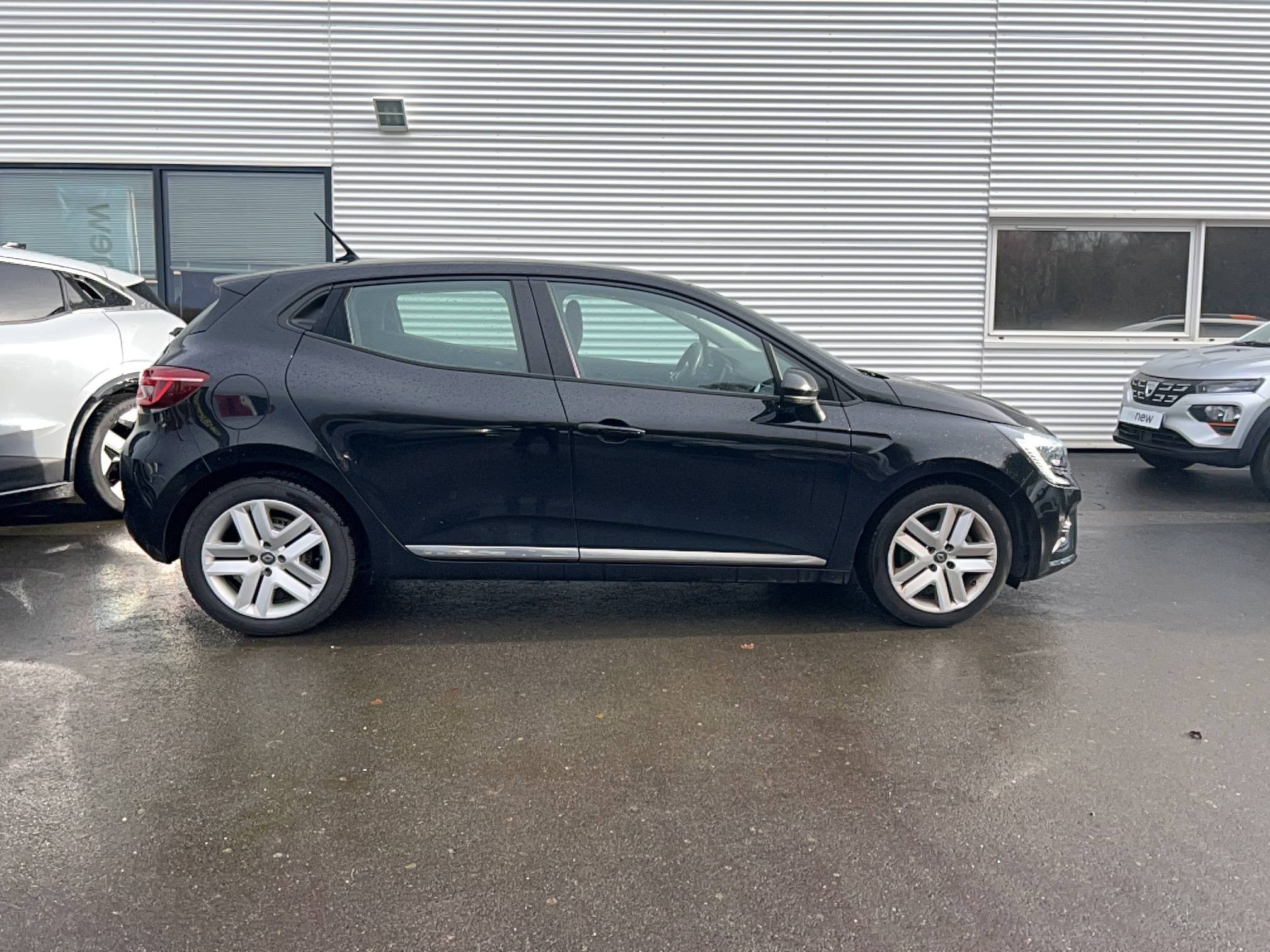 Vente en ligne Renault Clio 5 Clio Blue dCi 100 - 21N au prix de 13 990 €