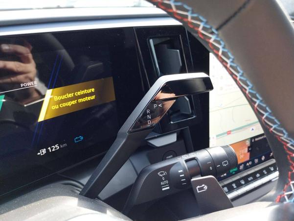 Vente en ligne Renault Scenic E-Tech Scenic E-Tech electrique 220 ch grande autonomie au prix de 52 490 €