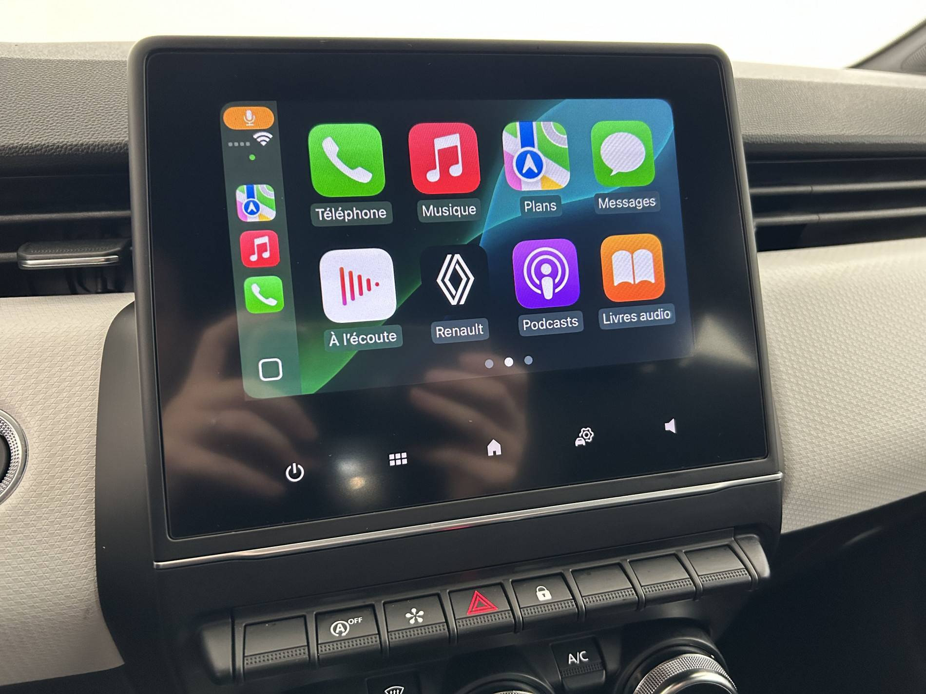 Vente en ligne Renault Clio 5 Clio TCe 90 - 21 au prix de 13 790 €