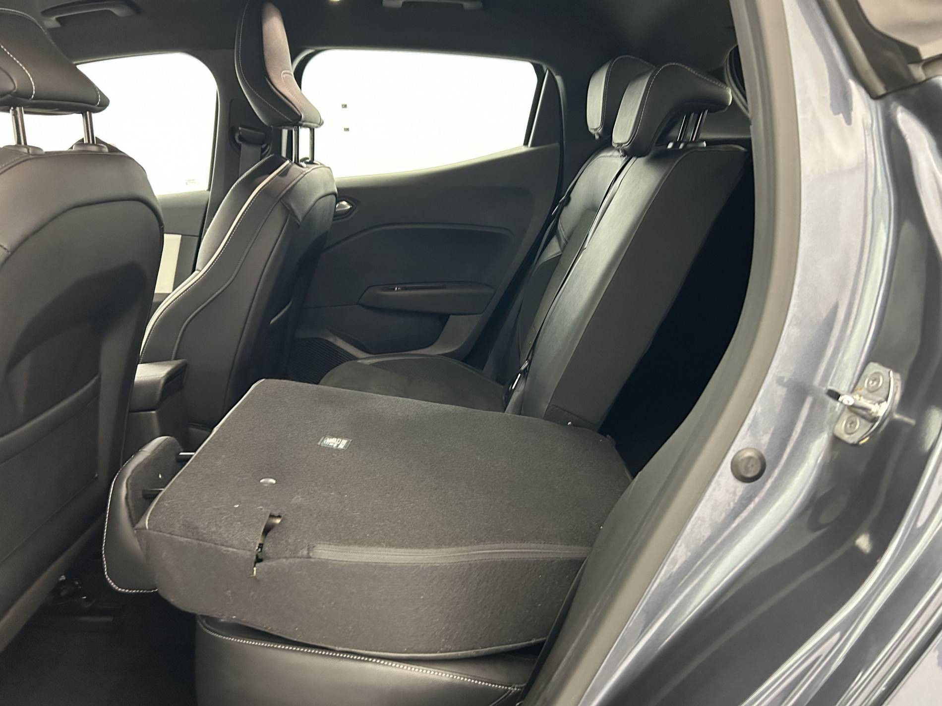 Vente en ligne Renault Clio 5 Clio TCe 90 - 21 au prix de 12 790 €