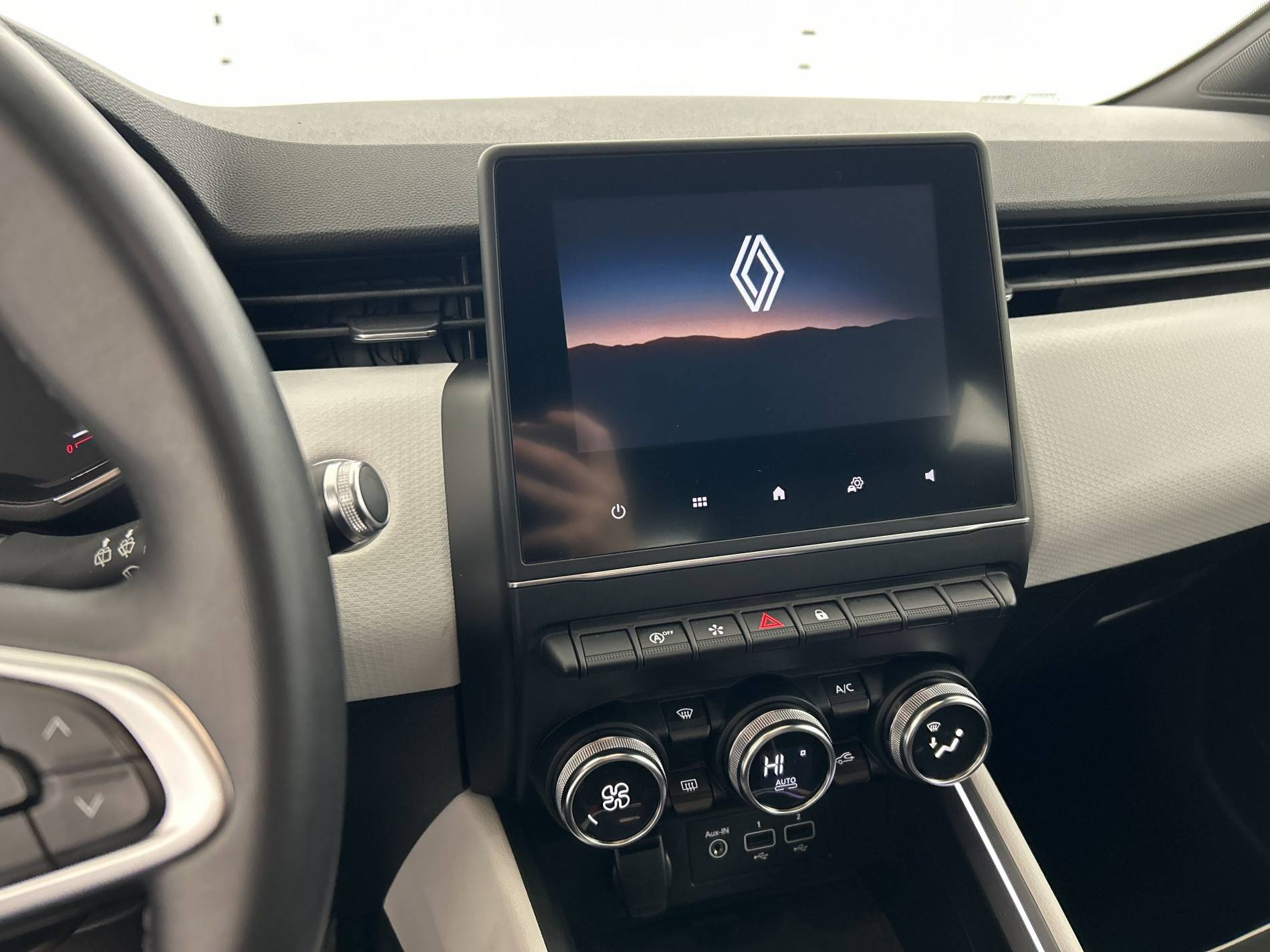 Vente en ligne Renault Clio 5 Clio TCe 90 - 21 au prix de 13 790 €