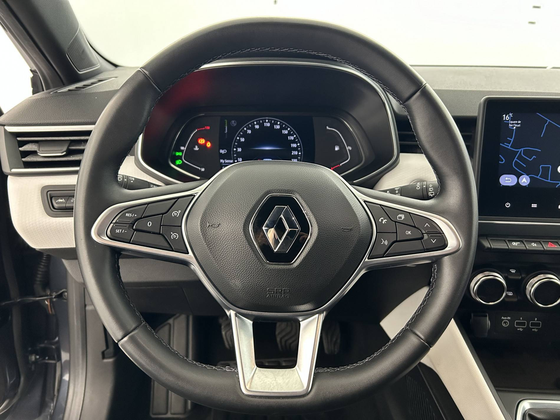 Vente en ligne Renault Clio 5 Clio TCe 90 - 21 au prix de 13 790 €