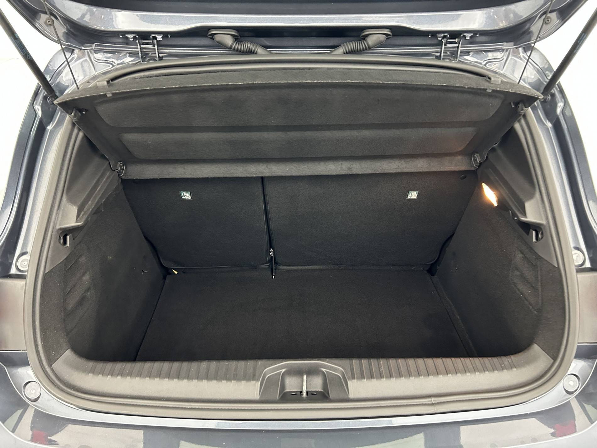 Vente en ligne Renault Clio 5 Clio TCe 90 - 21 au prix de 12 790 €