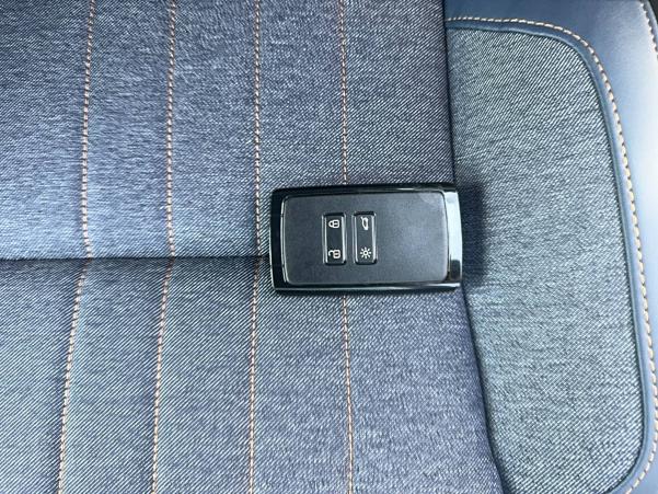 Vente en ligne Renault R4 E-Tech  150 ch autonomie confort au prix de 35 390 €