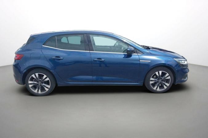 Vente en ligne Renault Megane 4 Mégane IV Berline Blue dCi 150 EDC au prix de 17 990 €