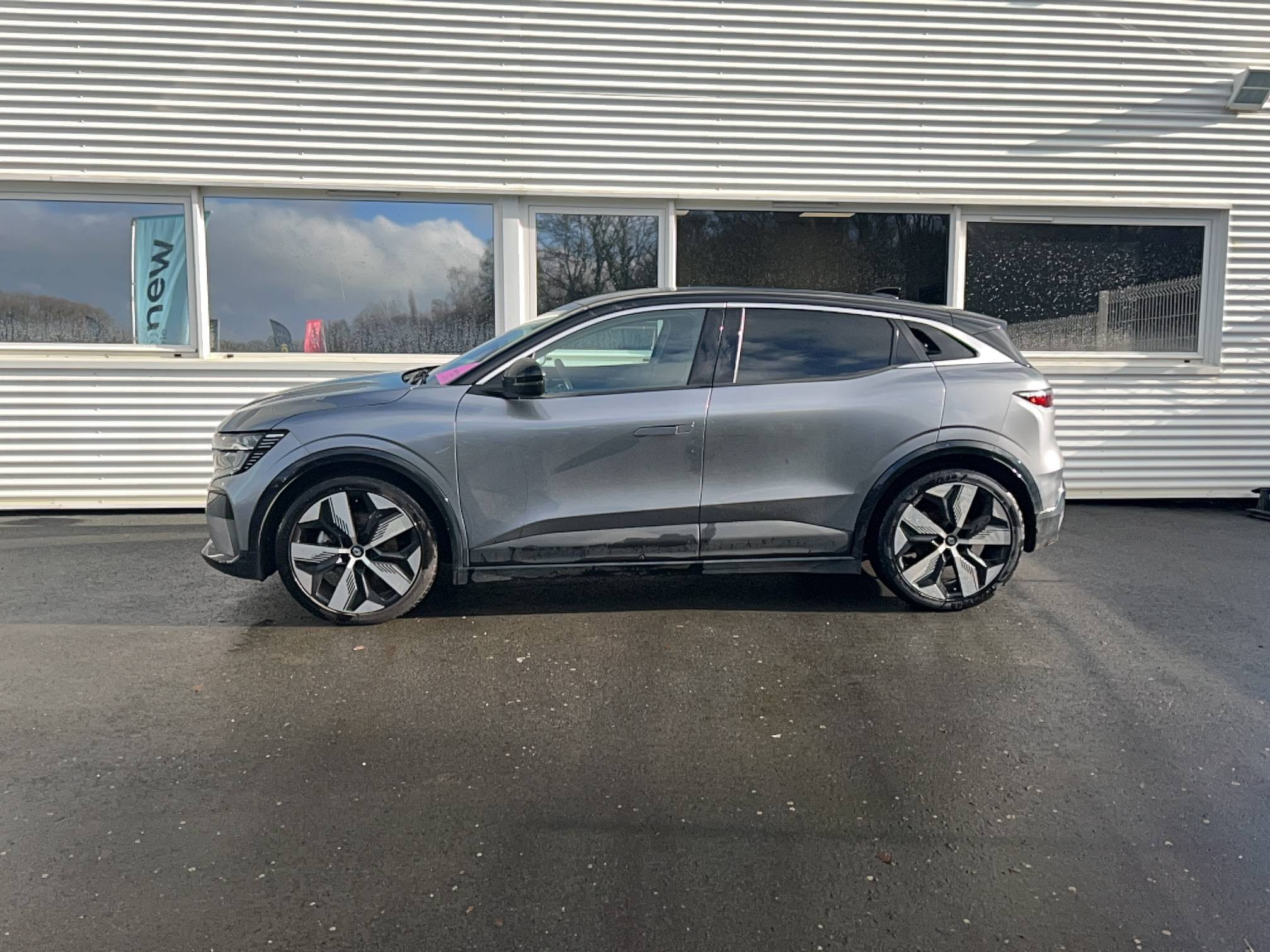 Vente en ligne Renault Megane E-Tech  EV60 220 ch super charge au prix de 22 590 €