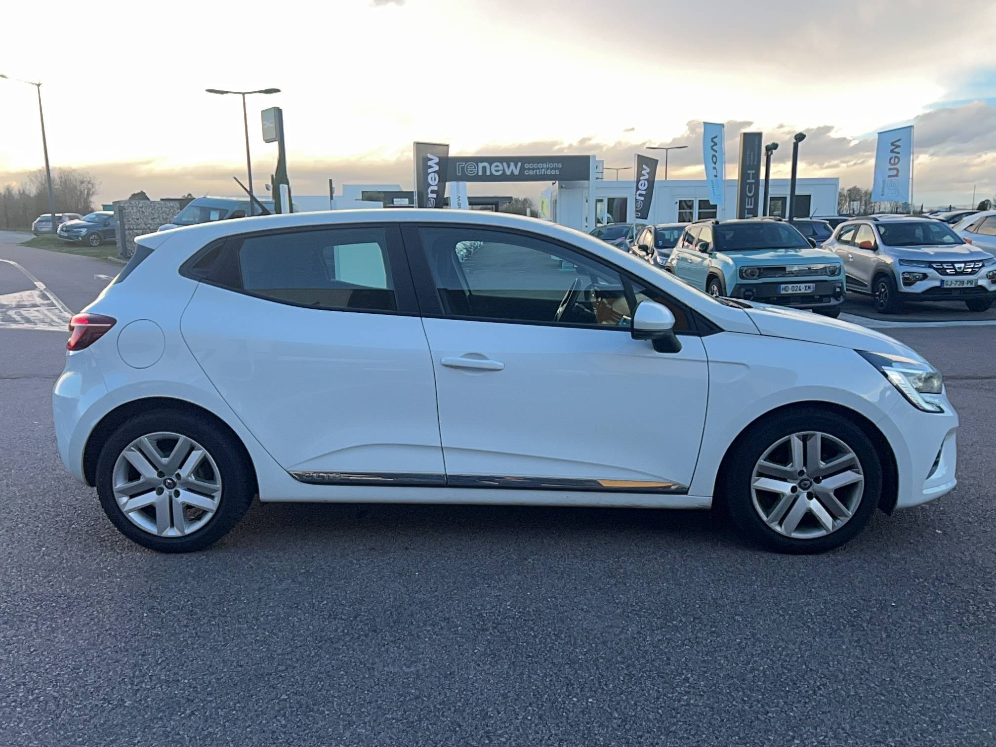 Vente en ligne Renault Clio 5 Clio Blue dCi 100 - 21N au prix de 13 991 €