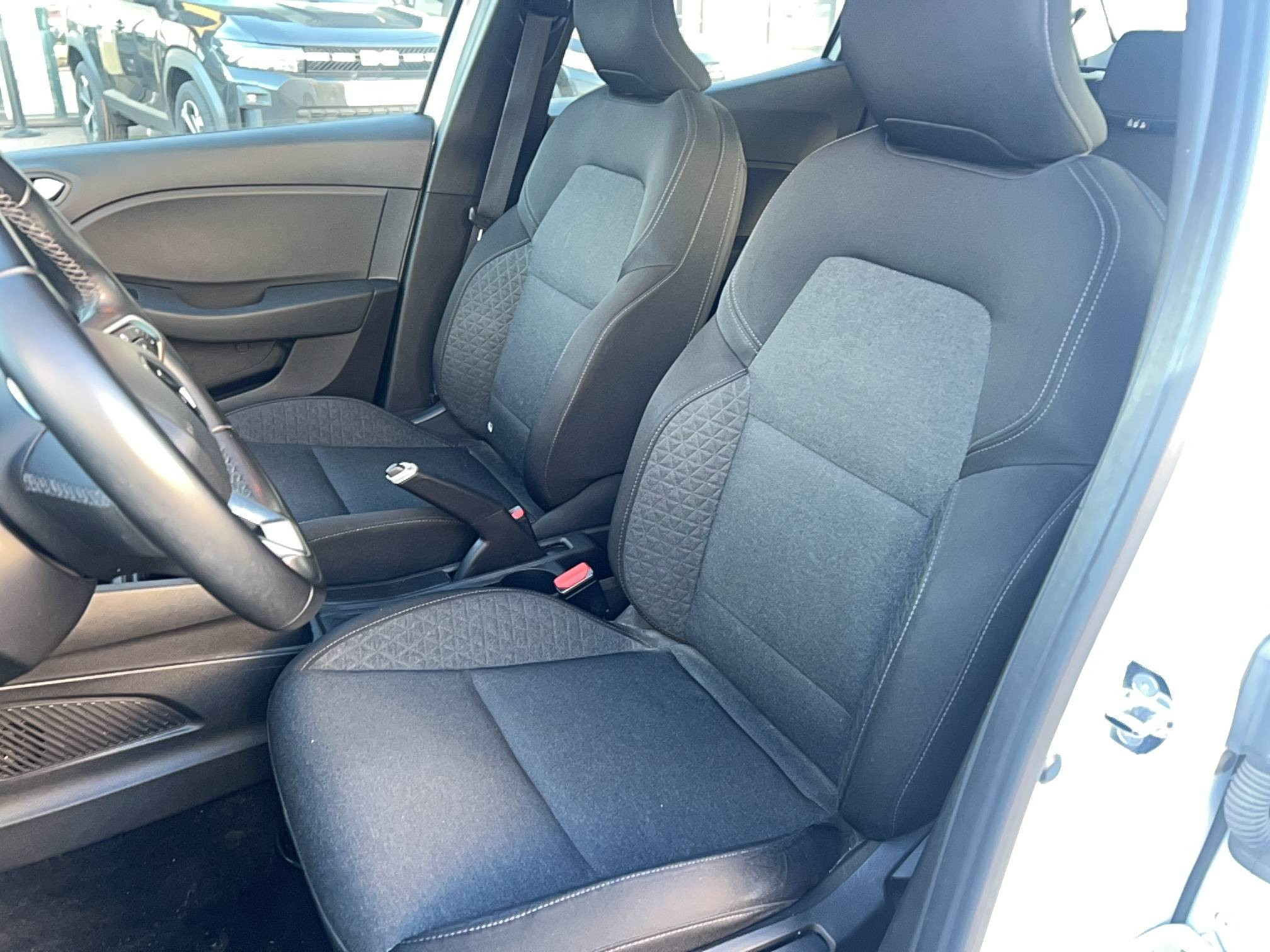 Vente en ligne Renault Clio 5 Clio Blue dCi 100 - 21N au prix de 13 991 €