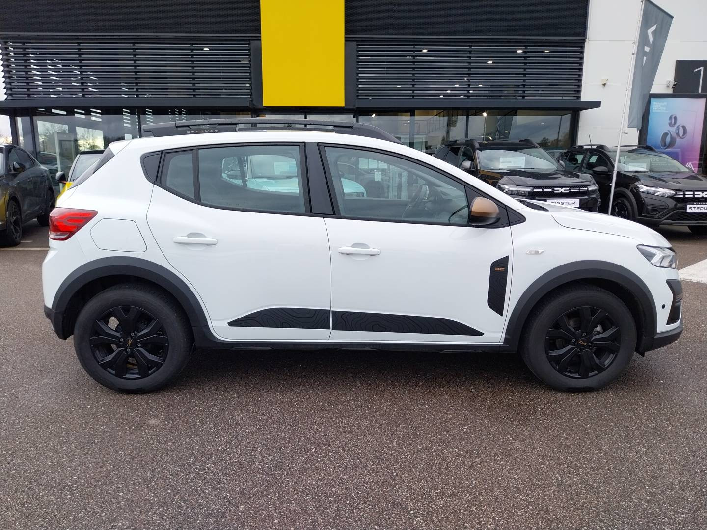 Vente en ligne Dacia Sandero  ECO-G 100 GSR2 au prix de 18 199 €