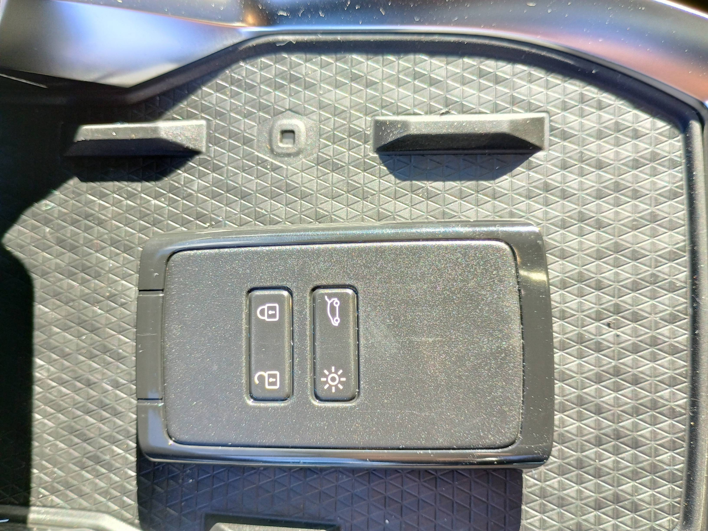 Vente en ligne Renault Rafale  hyper hybrid E-Tech 4x4 300 au prix de 55 700 €