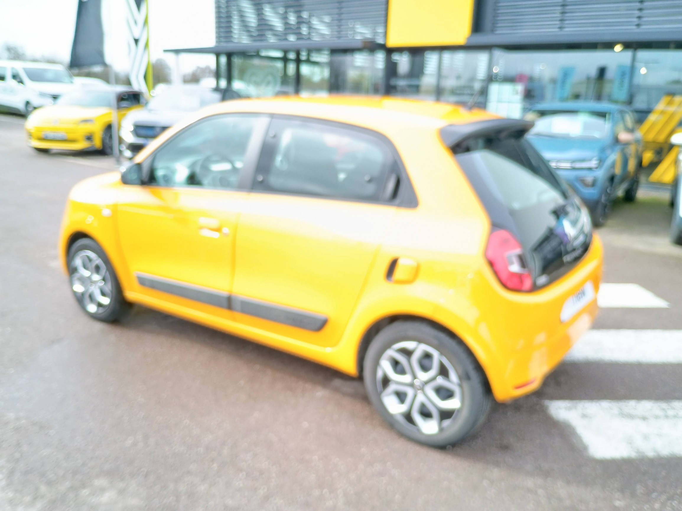 Vente en ligne Renault Twingo 3  SCe 65 au prix de 13 290 €
