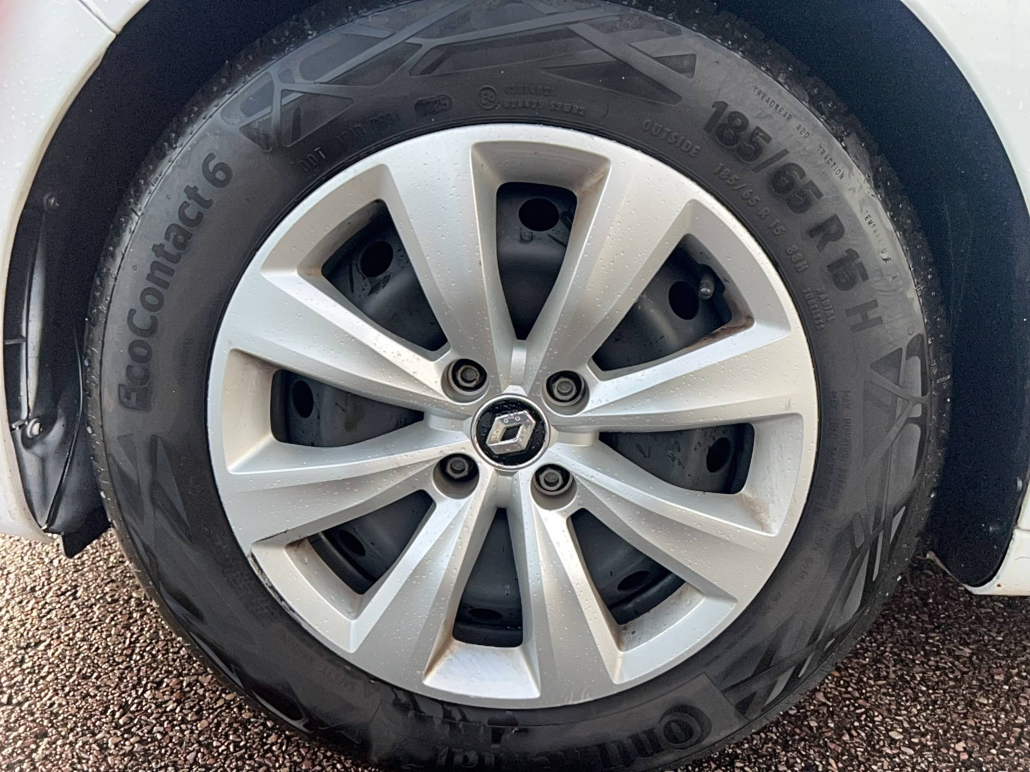 Vente en ligne Renault Clio 5 Clio SCe 65 au prix de 13 191 €