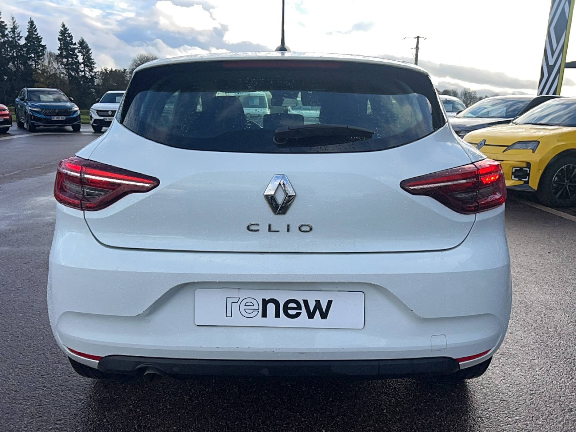 Vente en ligne Renault Clio 5 Clio SCe 65 au prix de 13 191 €