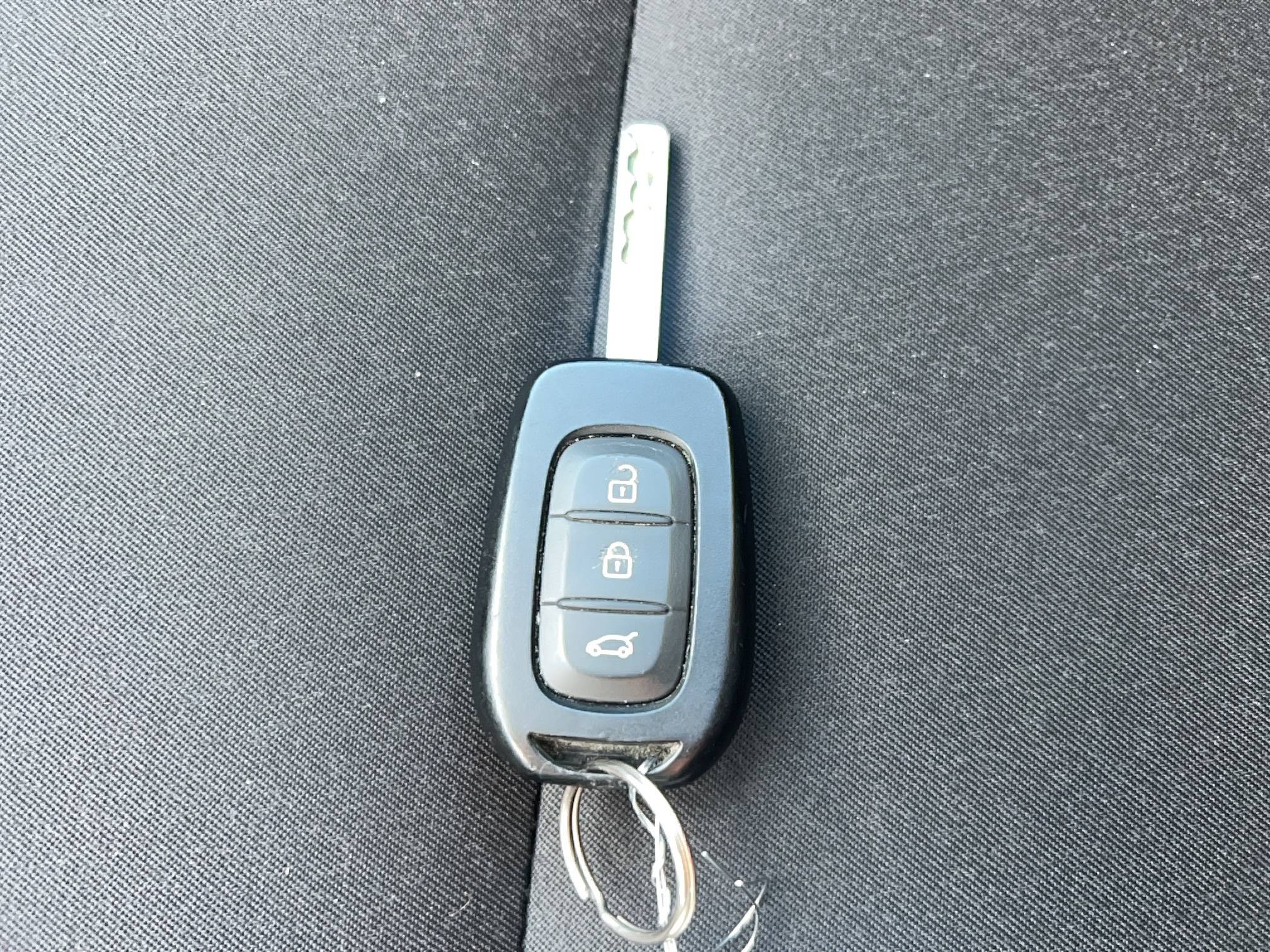 Vente en ligne Renault Clio 5 Clio SCe 65 au prix de 13 191 €