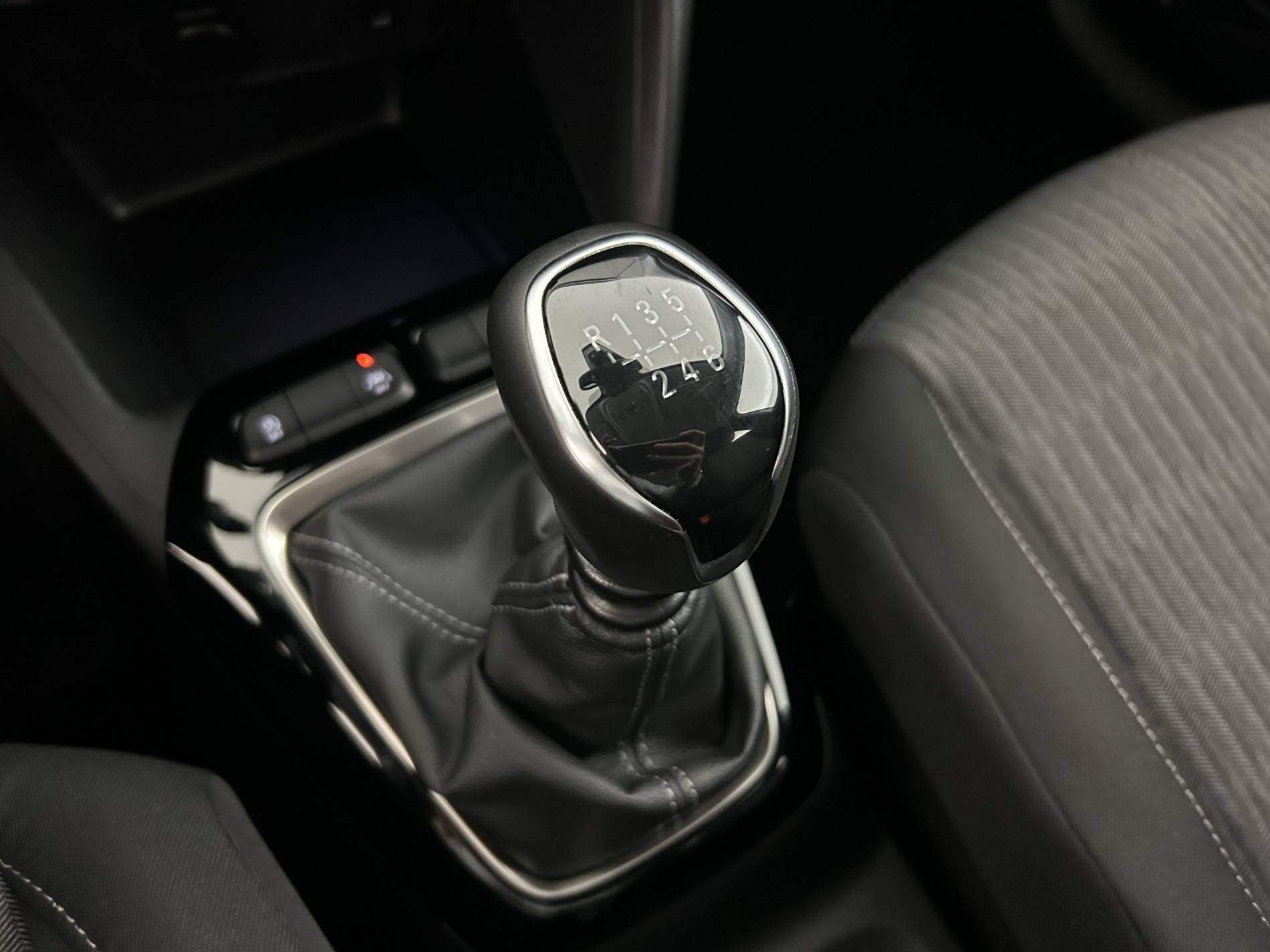 Vente en ligne Opel Corsa  1.5 Diesel 100 ch BVM6 au prix de 14 747 €