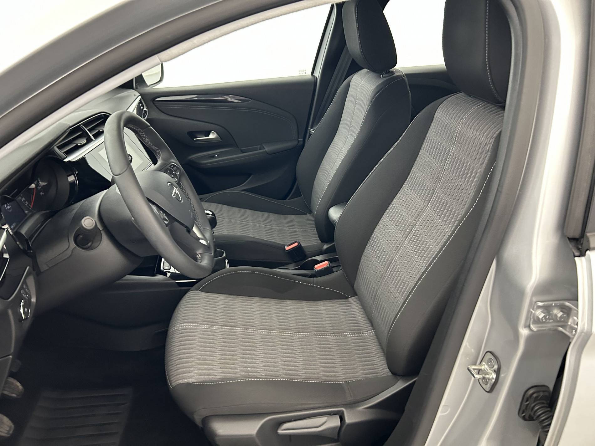 Vente en ligne Opel Corsa  1.5 Diesel 100 ch BVM6 au prix de 14 747 €