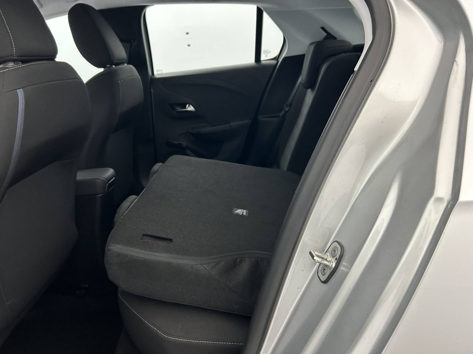 Vente en ligne Opel Corsa  1.5 Diesel 100 ch BVM6 au prix de 14 747 €