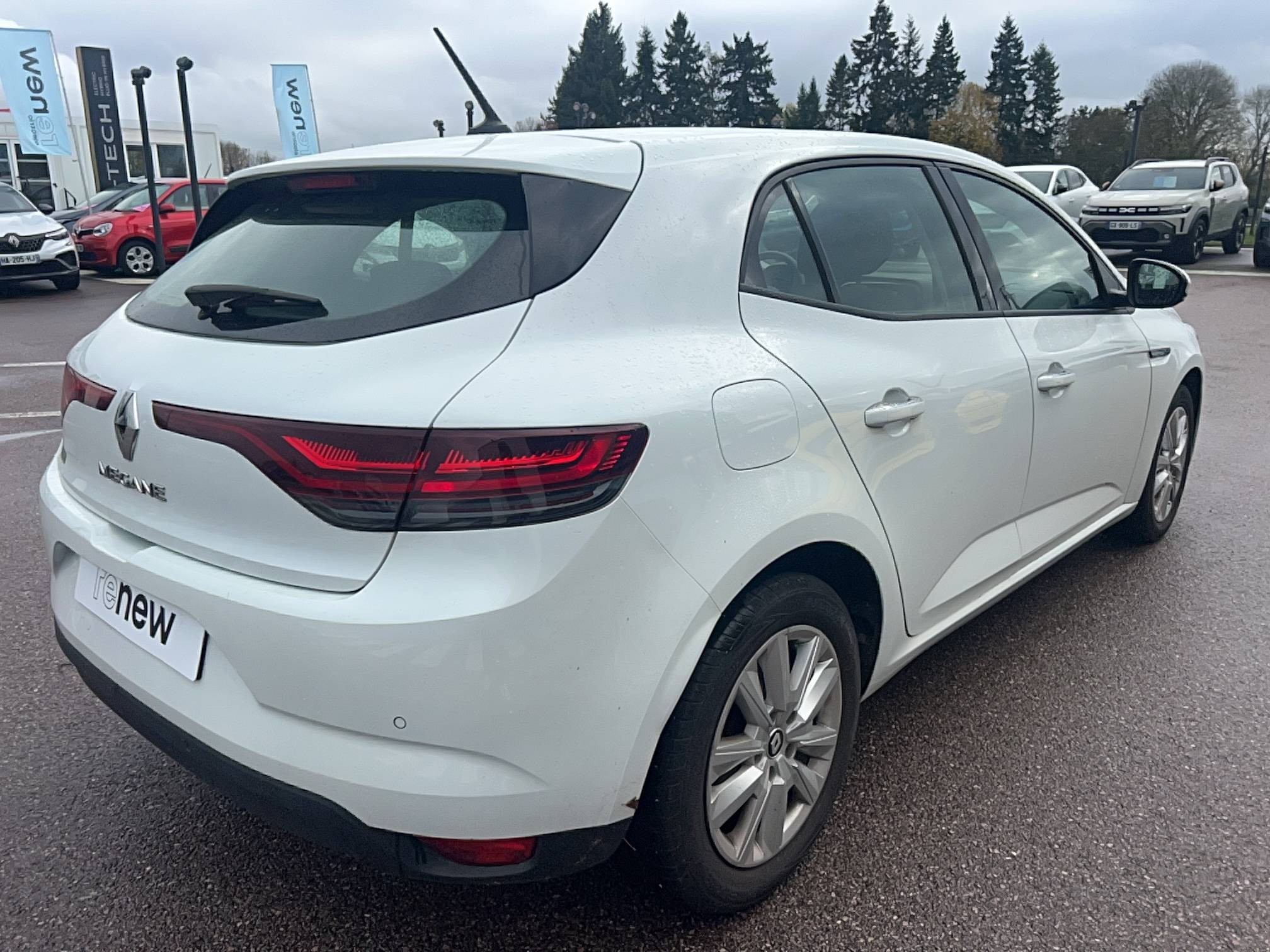 Vente en ligne Renault Megane 4 Mégane IV Berline Blue dCi 115 - 21N au prix de 18 491 €