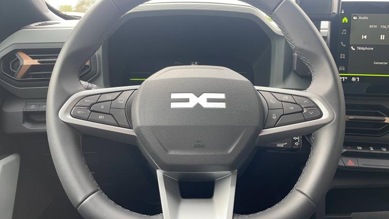 Vente en ligne Dacia Duster  Hybrid 140 4x2 au prix de 30 991 €