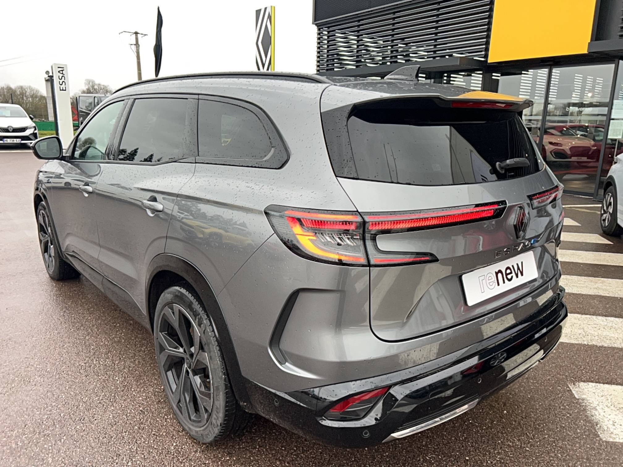 Vente en ligne Renault Espace Espace E-Tech hybrid 200 au prix de 32 991 €