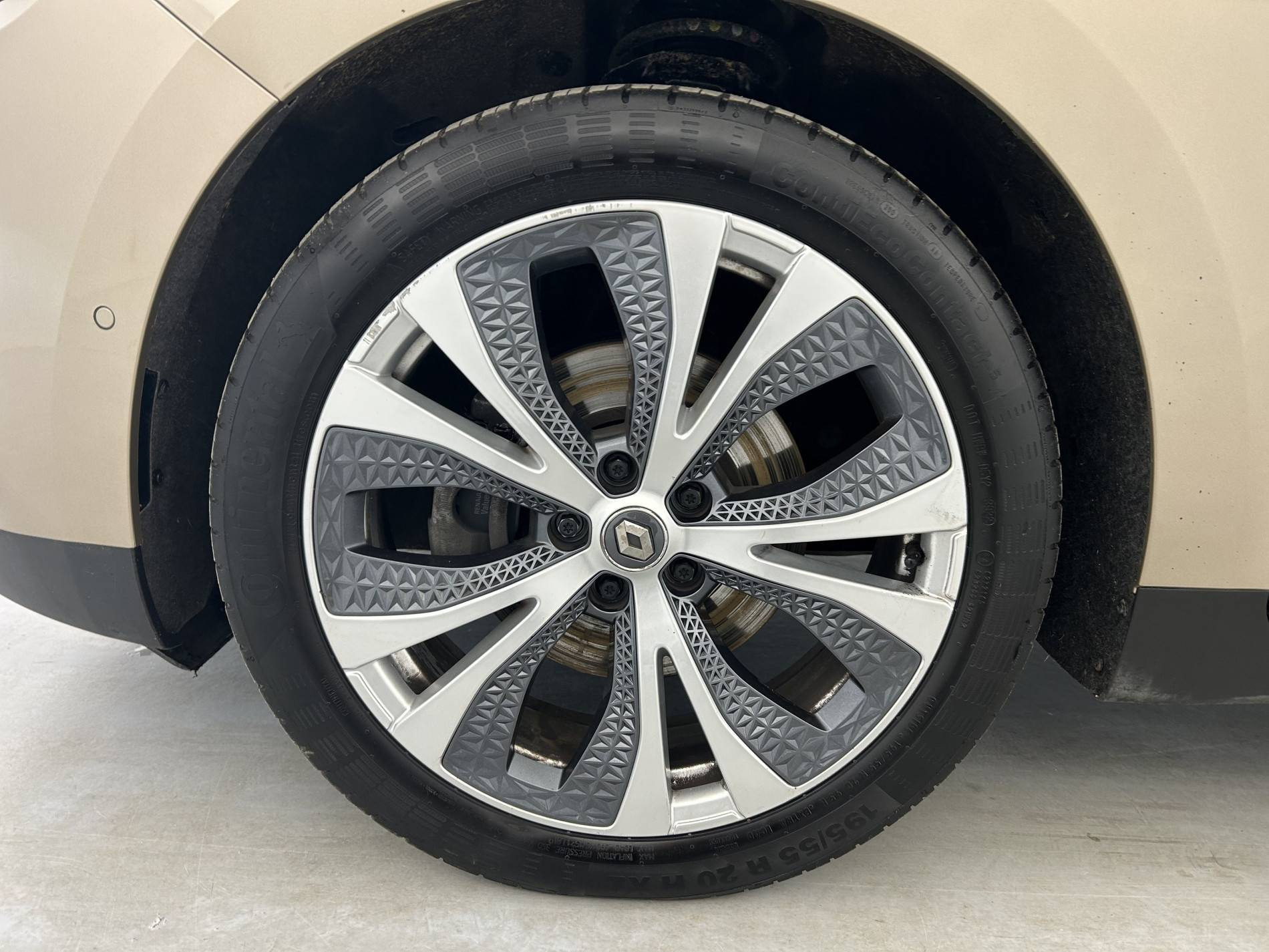 Vente en ligne Renault Scenic 4 Scenic TCe 140 Energy EDC au prix de 16 491 €