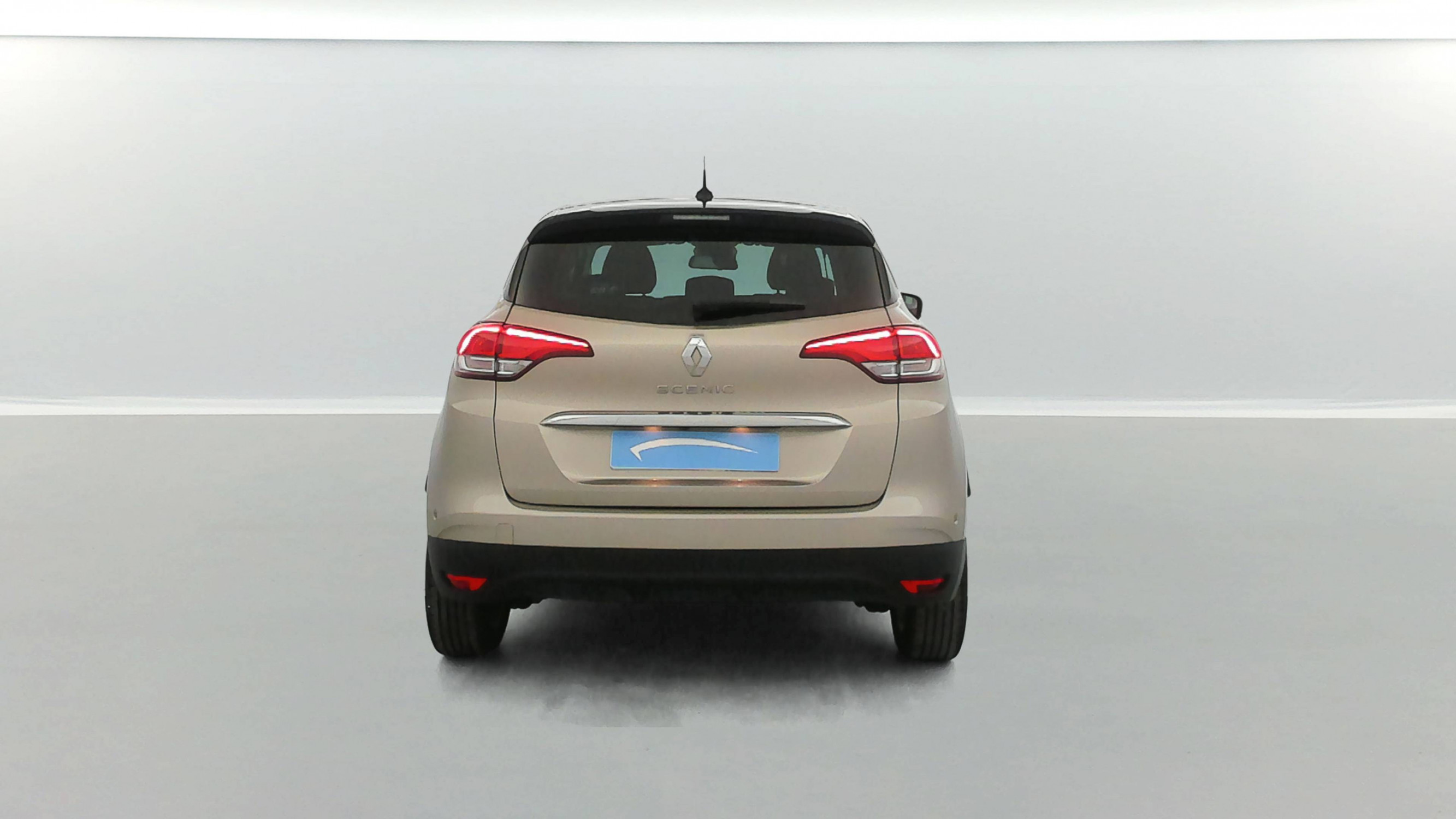 Vente en ligne Renault Scenic 4 Scenic TCe 140 Energy EDC au prix de 16 491 €