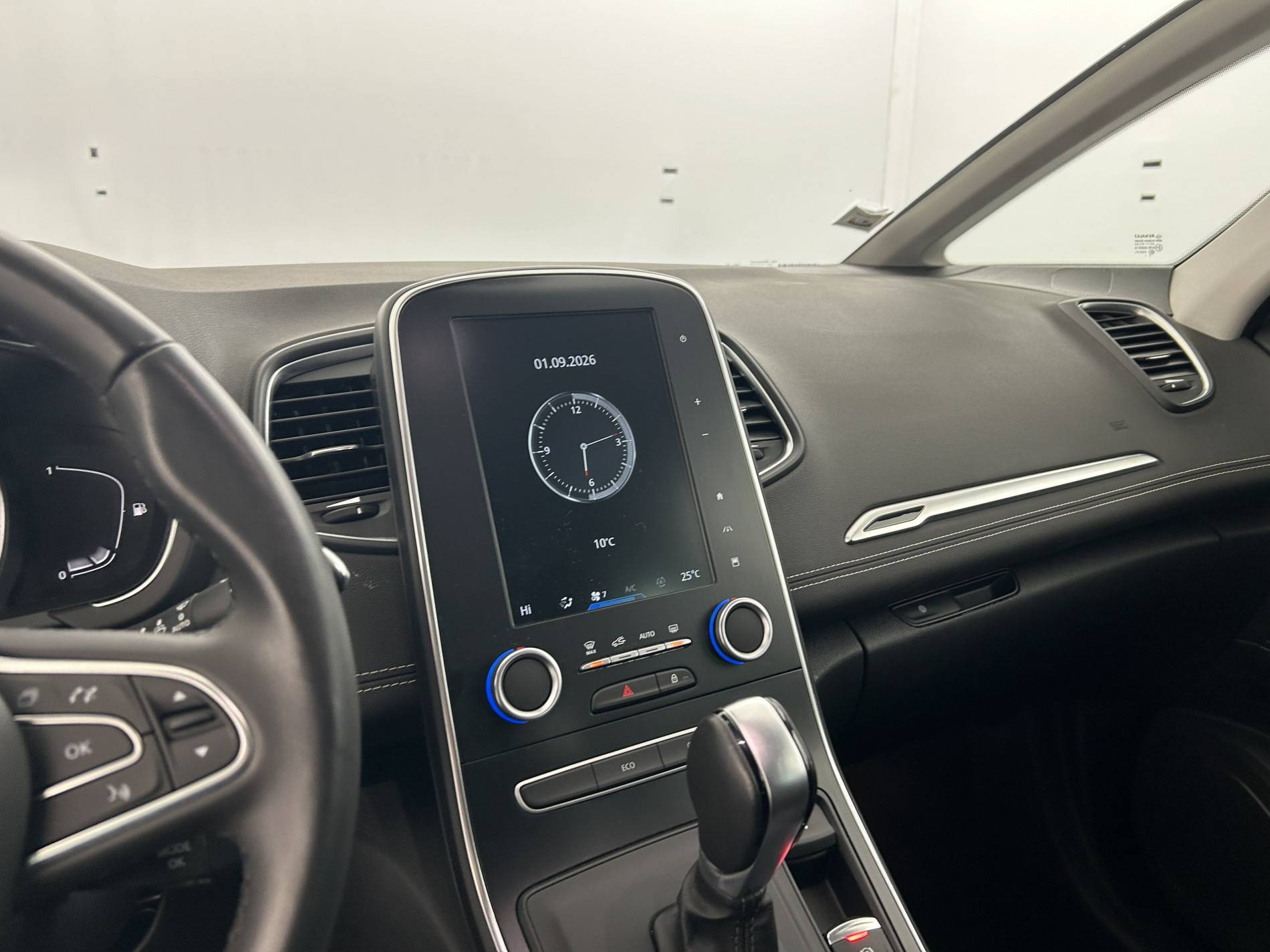 Vente en ligne Renault Scenic 4 Scenic TCe 140 Energy EDC au prix de 16 491 €