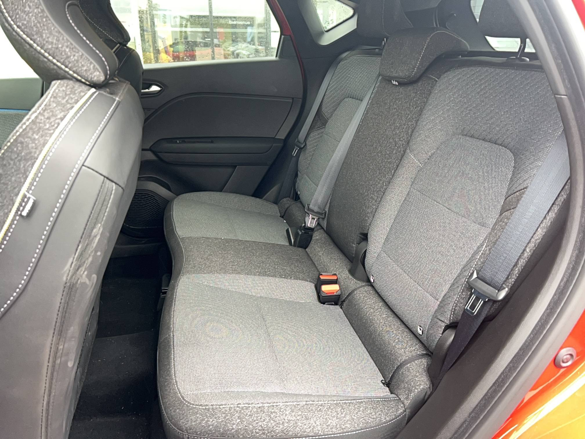 Vente en ligne Renault Captur  E-Tech full hybrid 145 ch au prix de 27 491 €