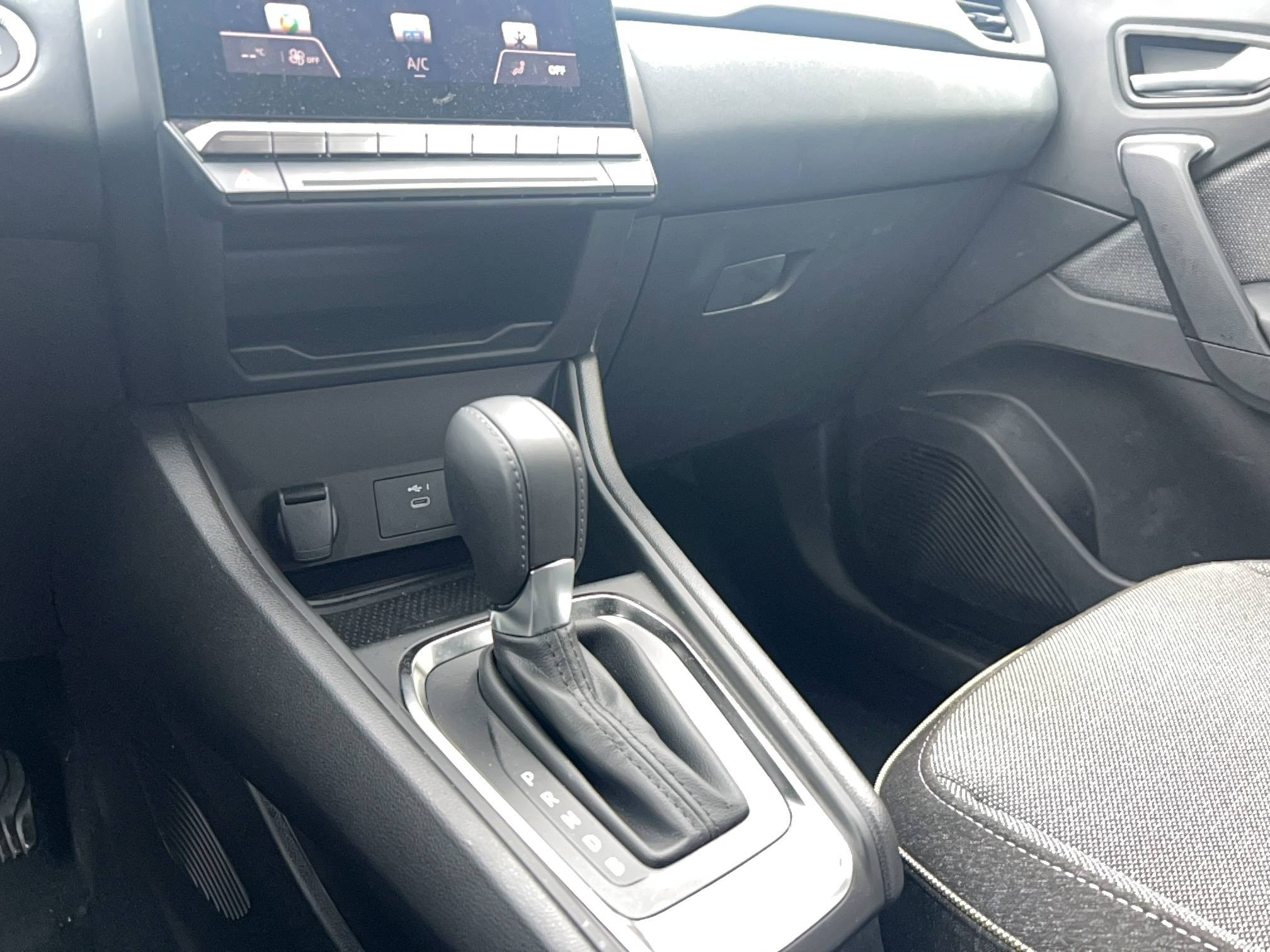 Vente en ligne Renault Captur  E-Tech full hybrid 145 ch au prix de 27 491 €