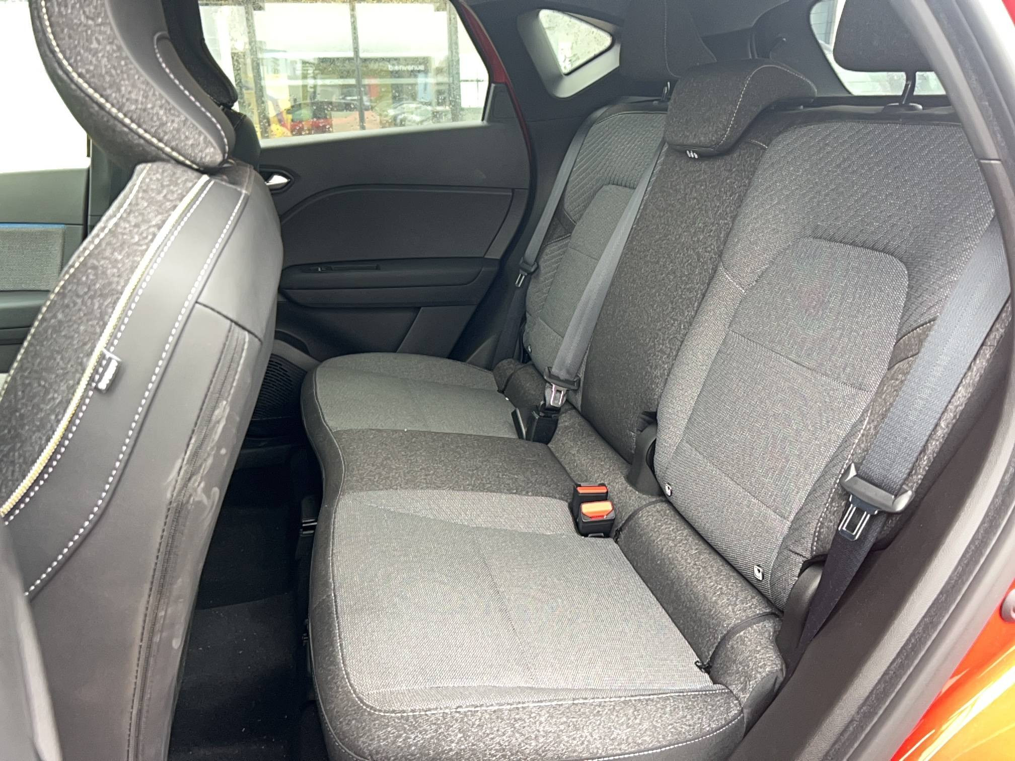 Vente en ligne Renault Captur  E-Tech full hybrid 145 ch au prix de 27 491 €