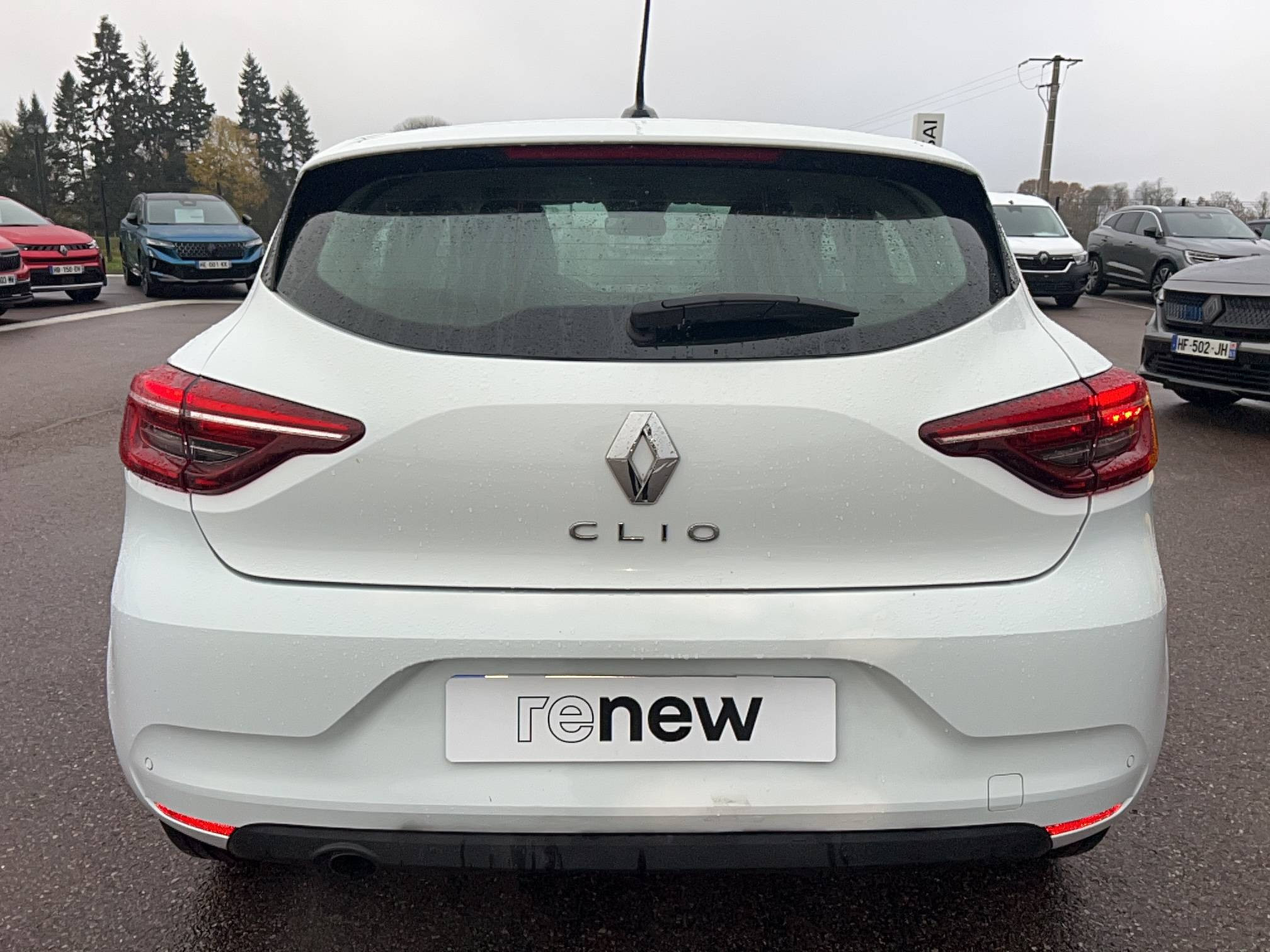 Vente en ligne Renault Clio 5 CLIO SOCIETE BLUE DCI 100 - 21N au prix de 12 991 €