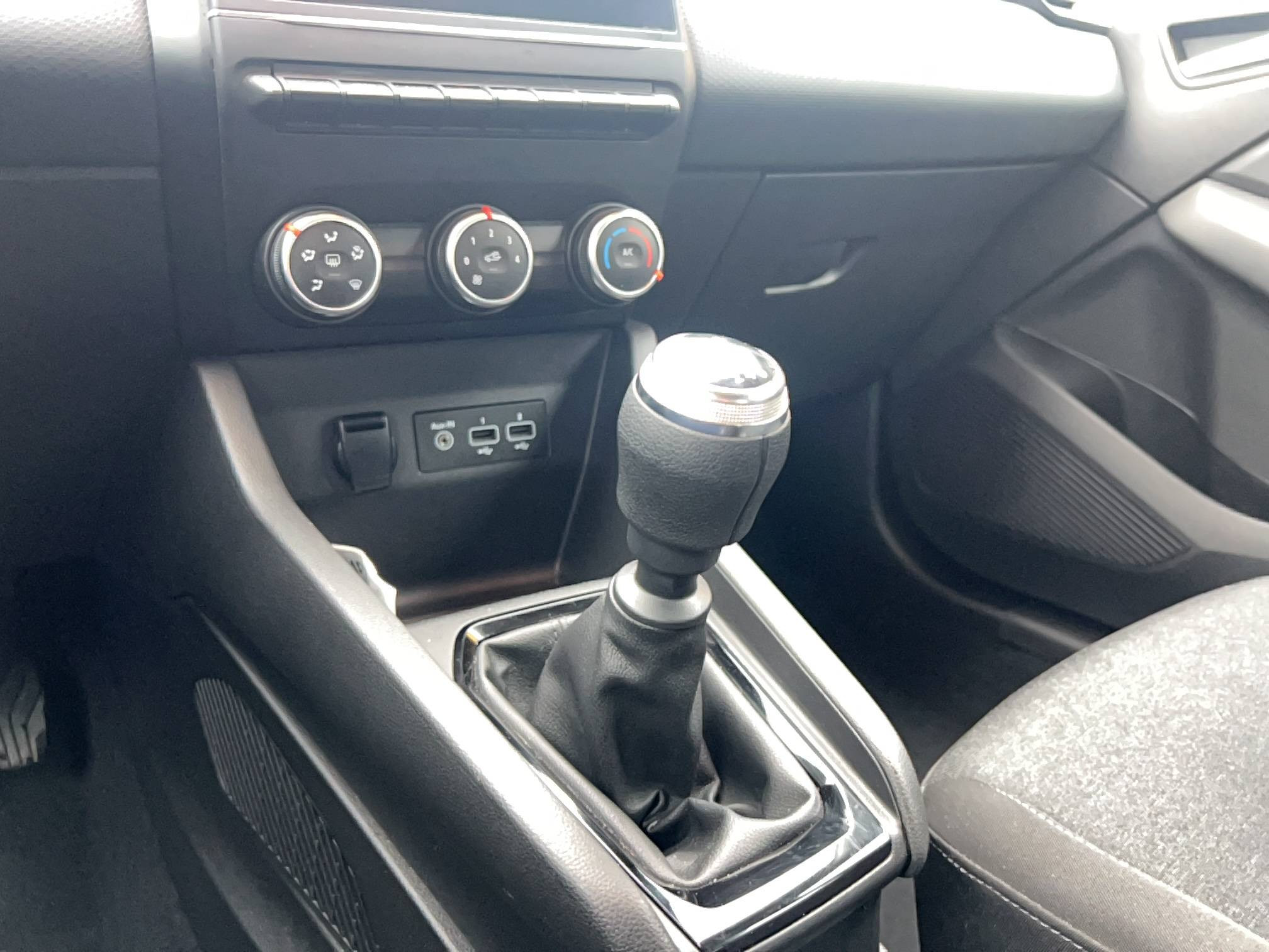 Vente en ligne Renault Clio 5 Clio TCe 90 au prix de 14 491 €