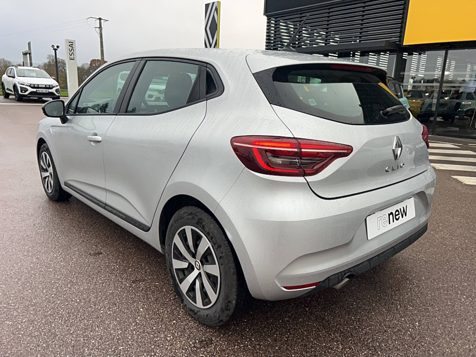 Vente en ligne Renault Clio 5 Clio TCe 90 au prix de 14 491 €