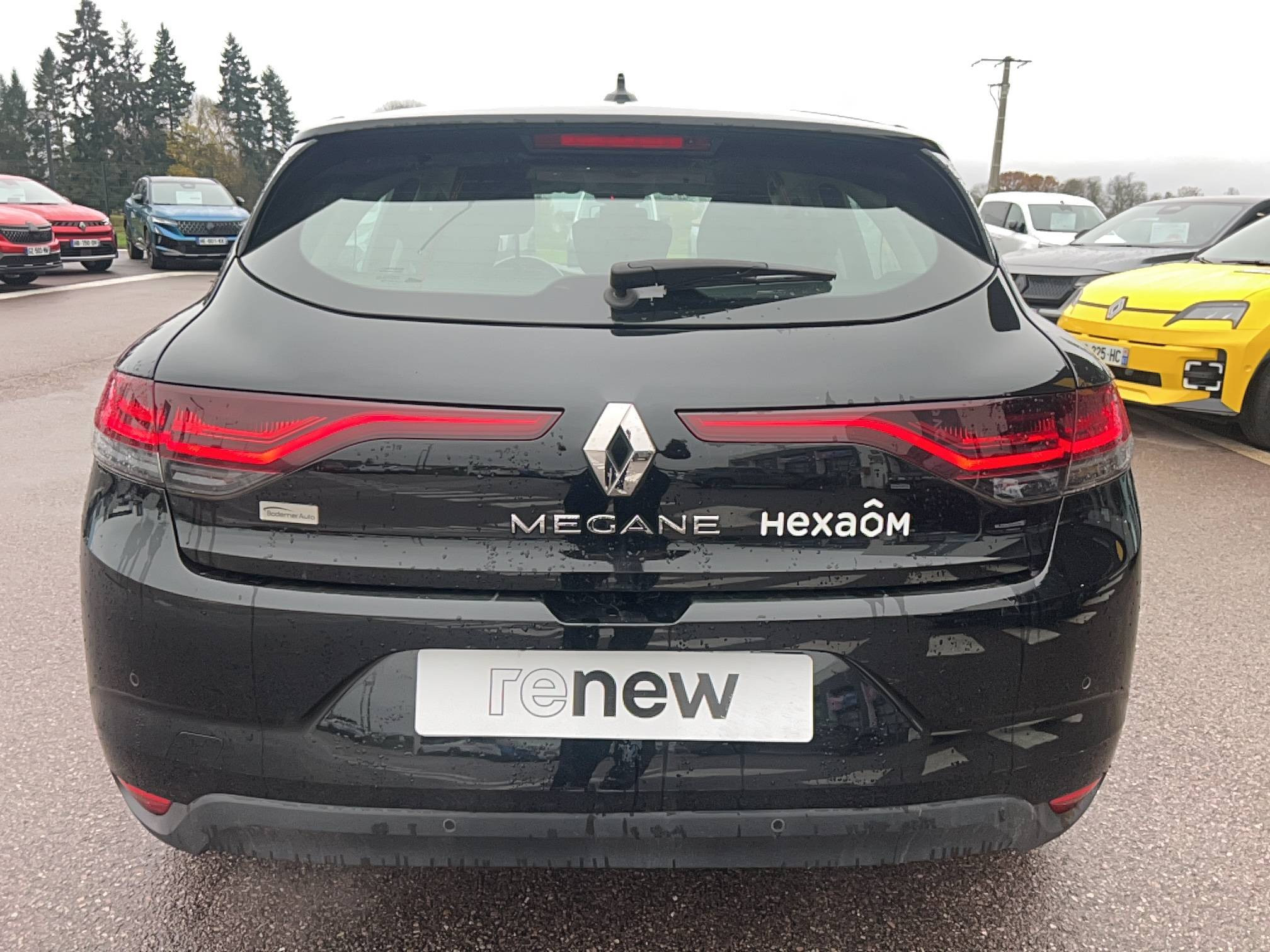 Vente en ligne Renault Megane 4  Blue dCi 115 EDC au prix de 18 491 €