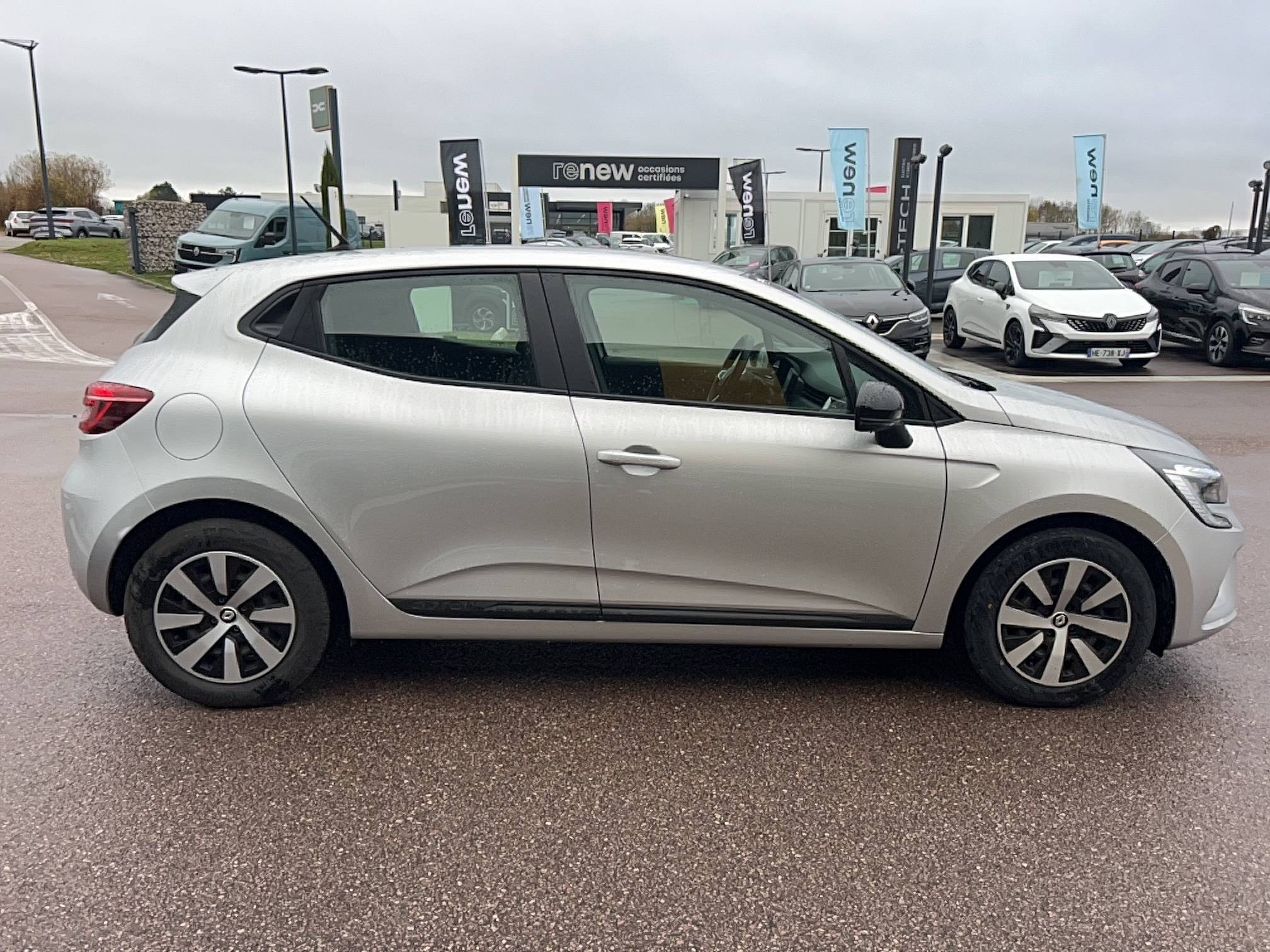 Vente en ligne Renault Clio 5 Clio TCe 90 au prix de 14 491 €