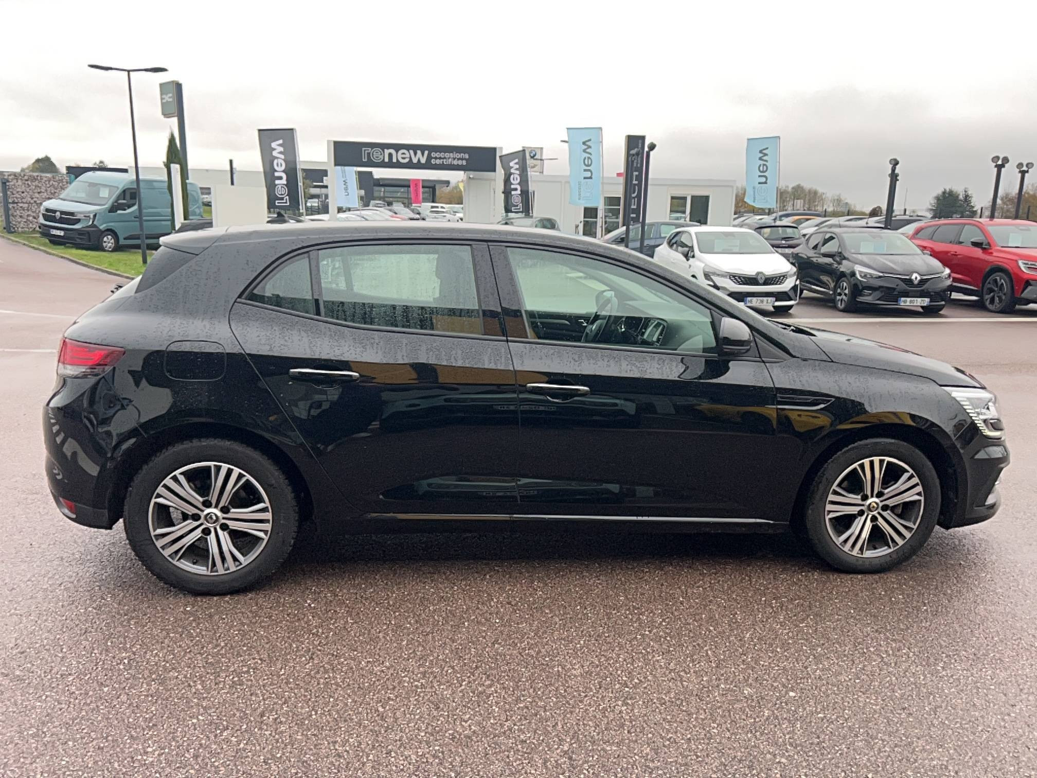 Vente en ligne Renault Megane 4  Blue dCi 115 EDC au prix de 18 491 €