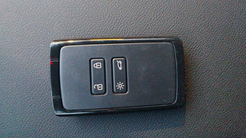 Vente en ligne Renault Scenic E-Tech Scenic E-Tech electrique 220 ch grande autonomie au prix de 41 290 €