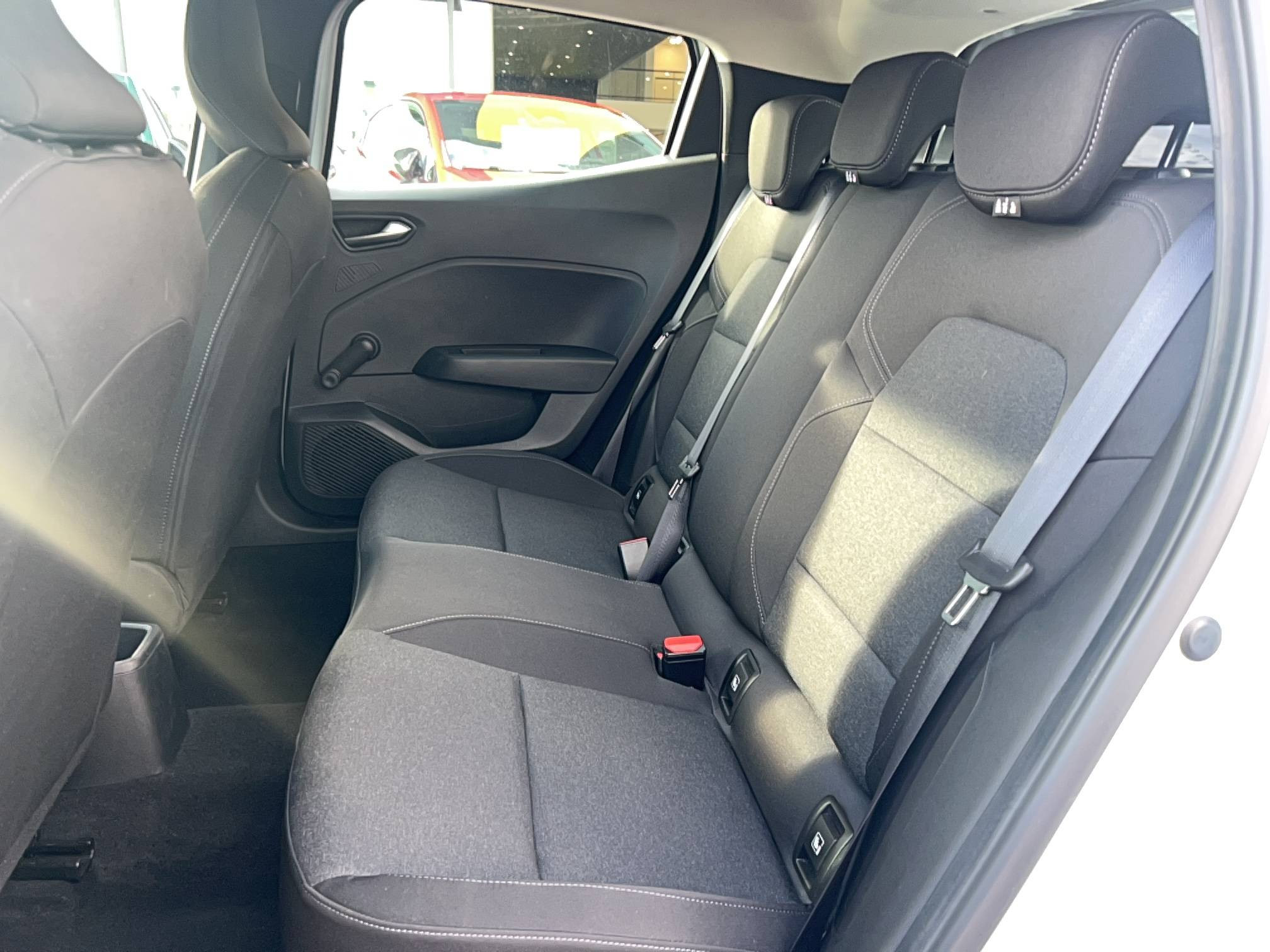 Vente en ligne Renault Clio 5 Clio TCe 90 au prix de 14 991 €