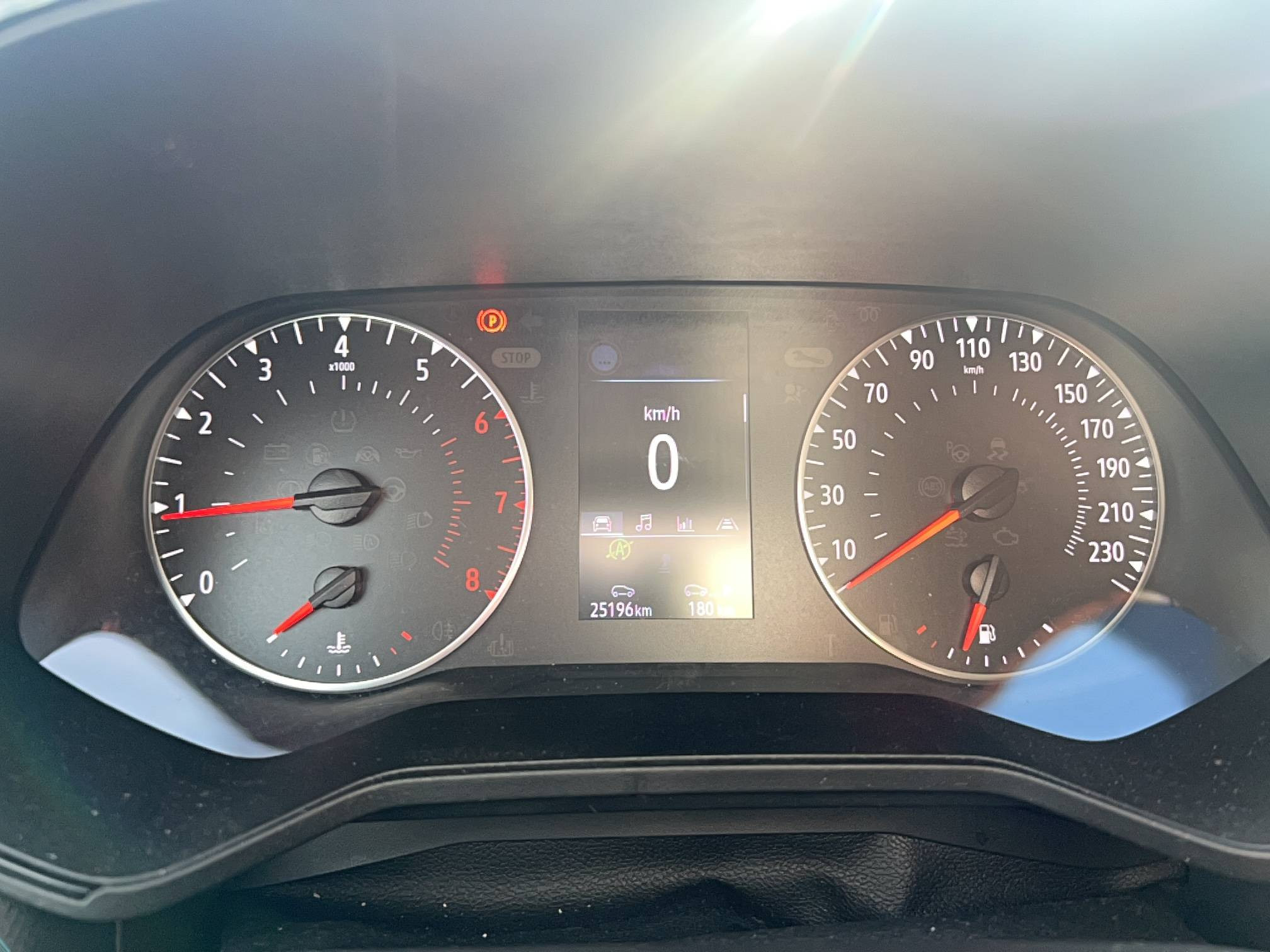 Vente en ligne Renault Clio 5 Clio TCe 90 au prix de 14 991 €