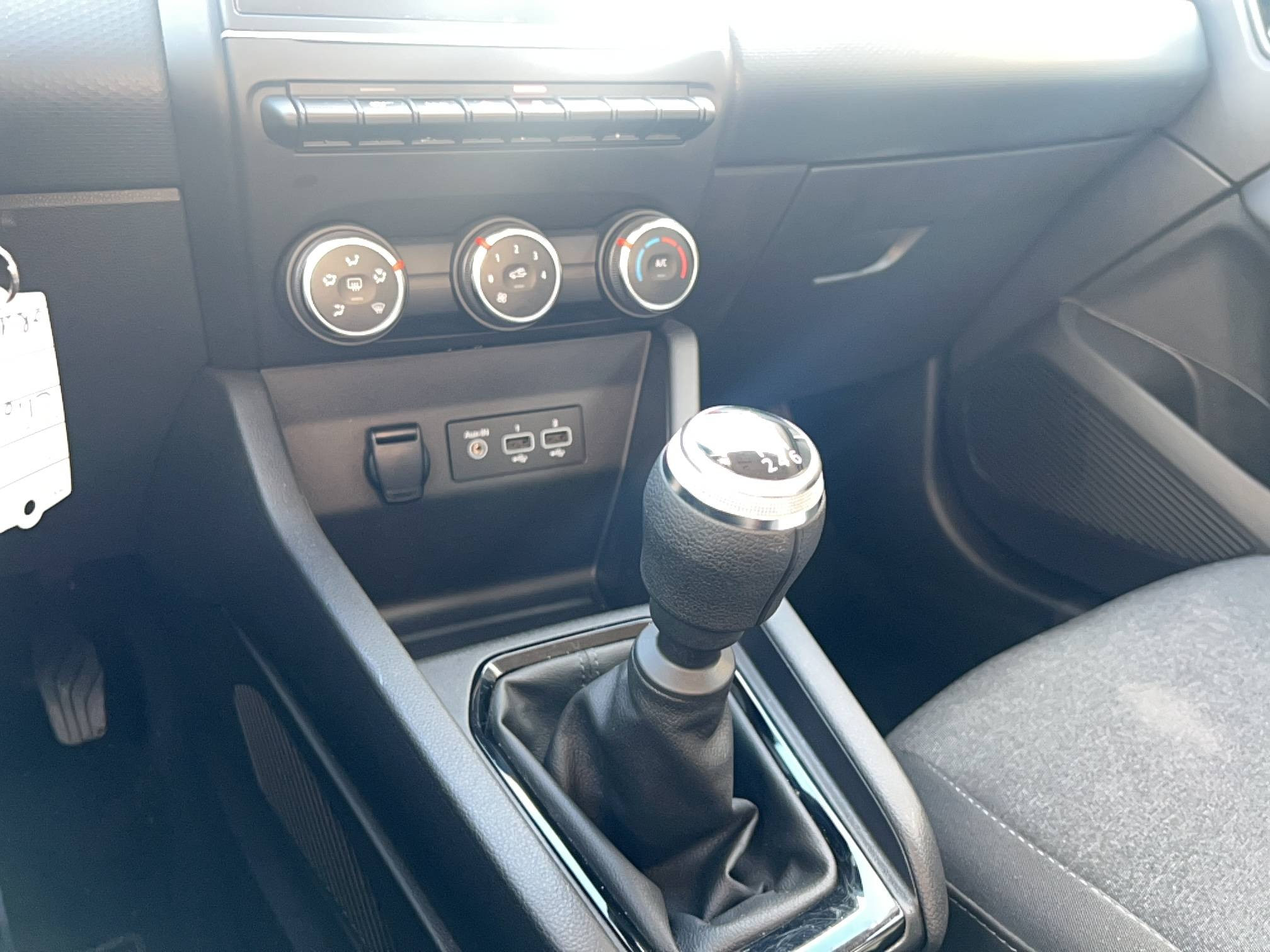 Vente en ligne Renault Clio 5 Clio TCe 90 au prix de 14 991 €