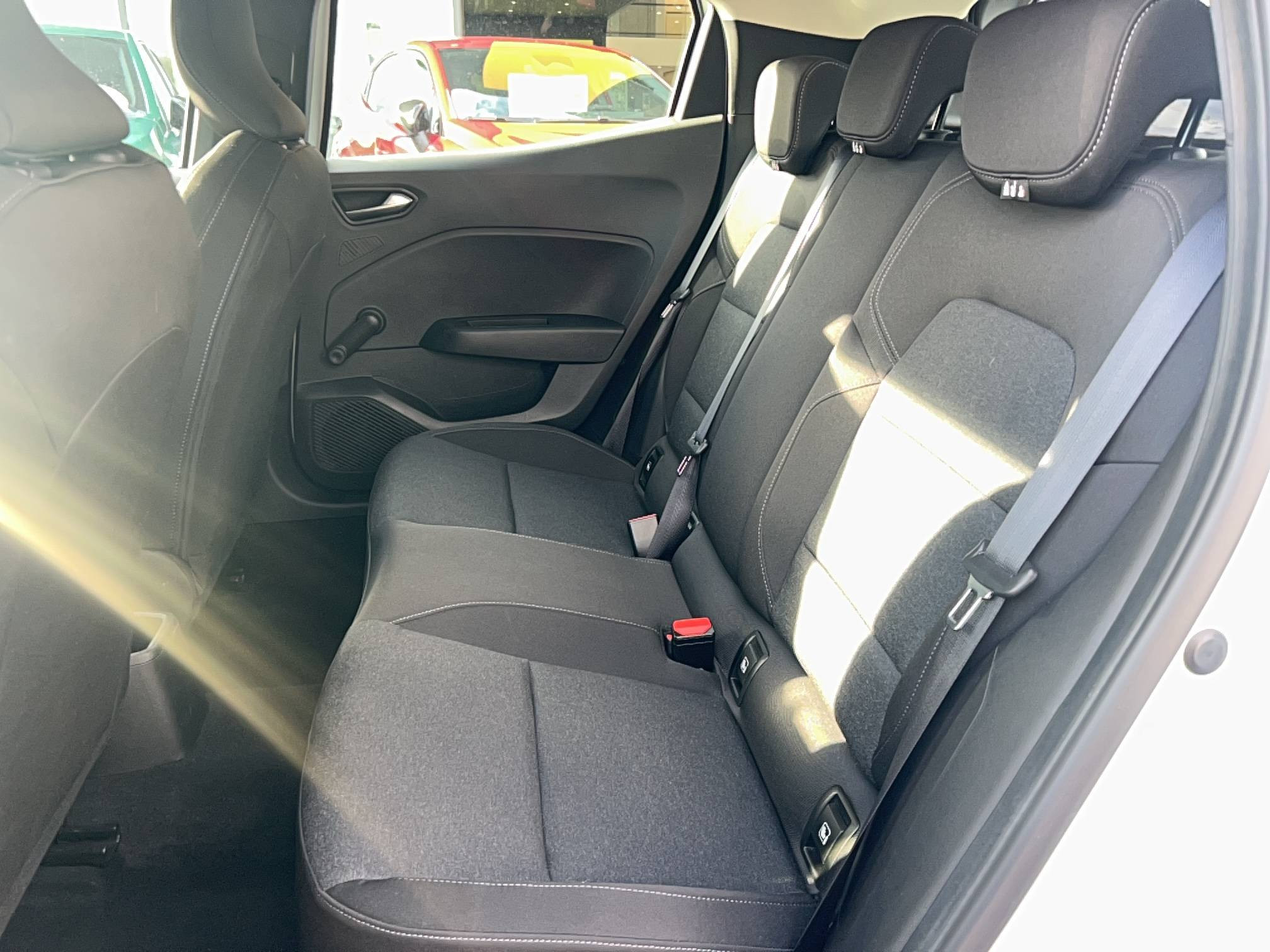 Vente en ligne Renault Clio 5 Clio TCe 90 au prix de 14 991 €