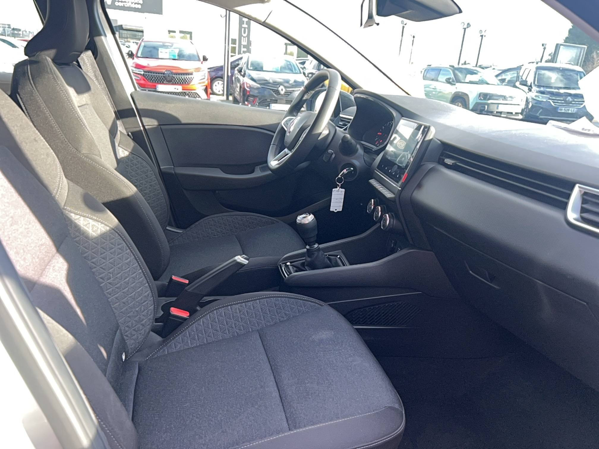 Vente en ligne Renault Clio 5 Clio TCe 90 au prix de 14 991 €