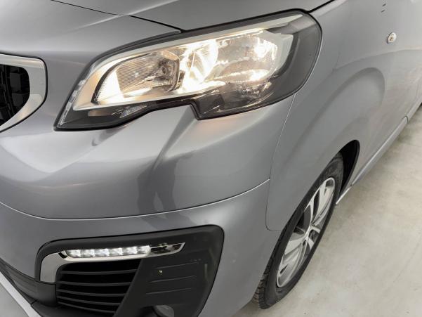 Vente en ligne Peugeot Expert EXPERT FGN TOLE M BLUEHDI 180 S&S EAT8 au prix de 31 491 €
