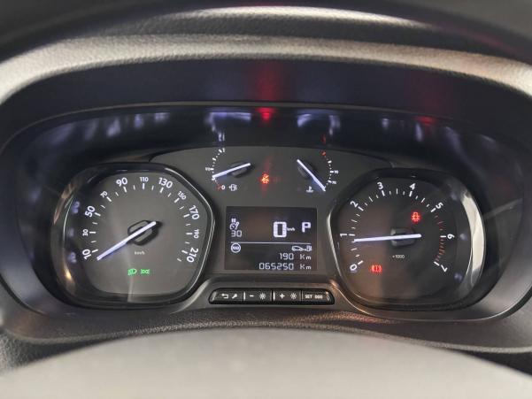 Vente en ligne Peugeot Expert EXPERT FGN TOLE M BLUEHDI 180 S&S EAT8 au prix de 31 491 €