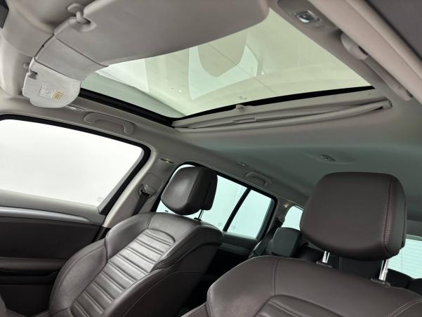 Vente en ligne Renault Espace 5 Espace Tce 225 Energy au prix de 18 491 €