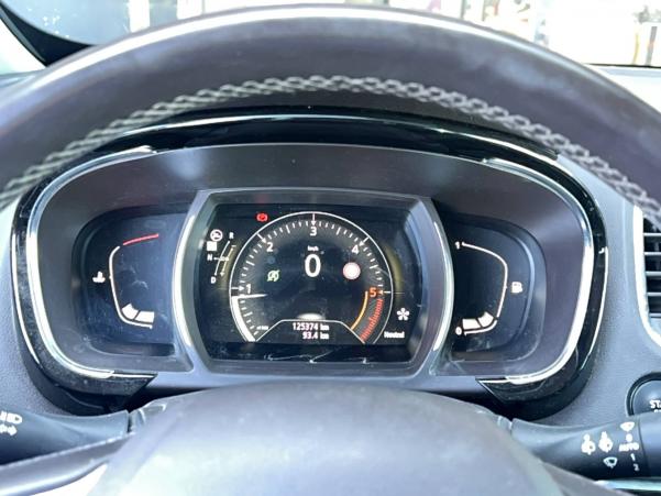 Vente en ligne Renault Espace 5 Espace dCi 160 Energy Twin Turbo au prix de 19 491 €